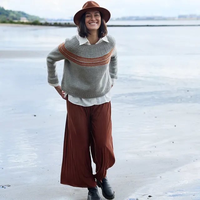 Rosy Green Wool Precious Memory schema maglione top-down