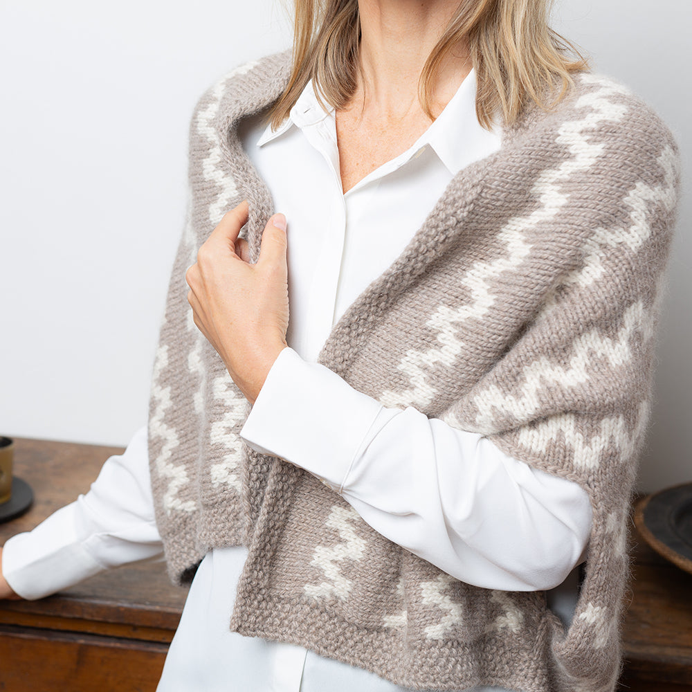 Pascuali Zigzag Cape schema maglia bolero PDF
