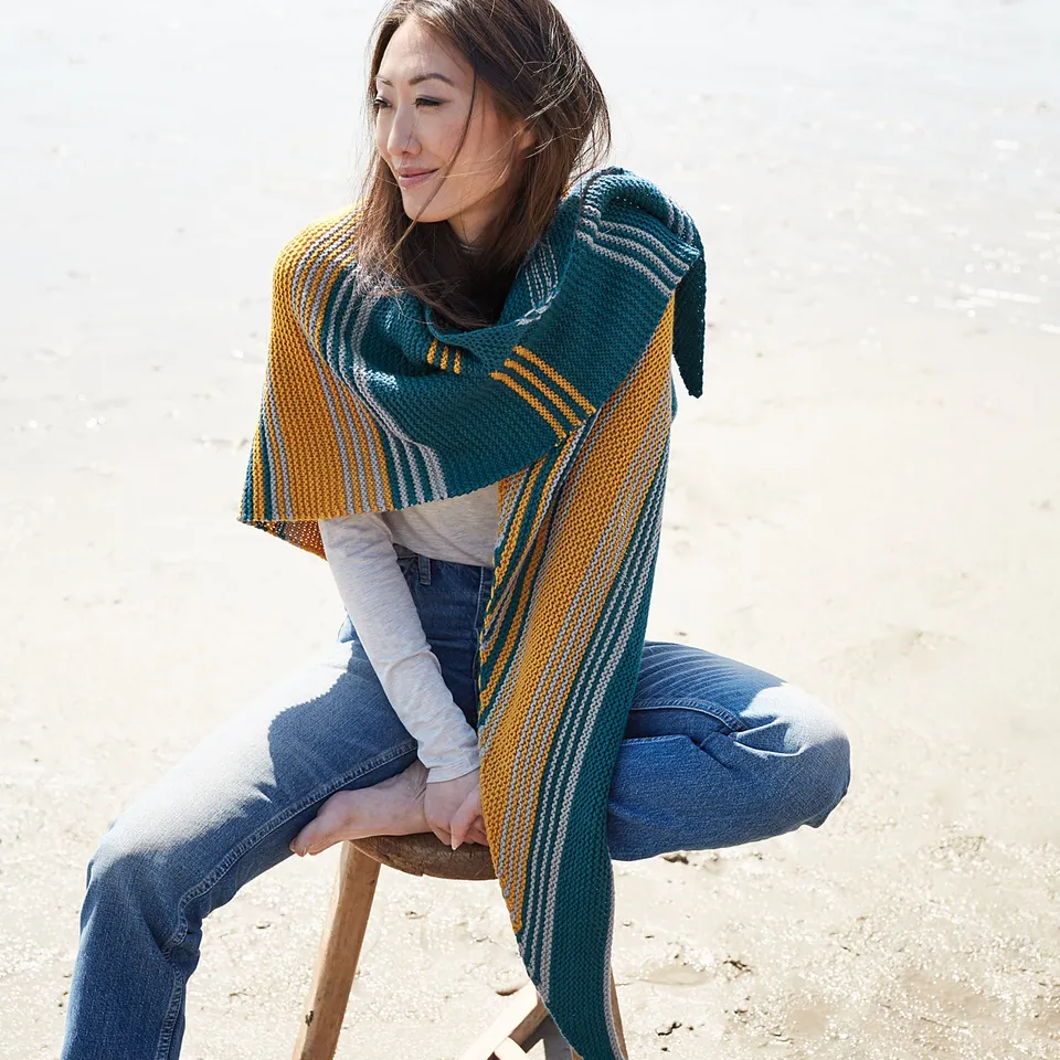 Rosy Green Wool Tatto schema scialle triangolare a righe