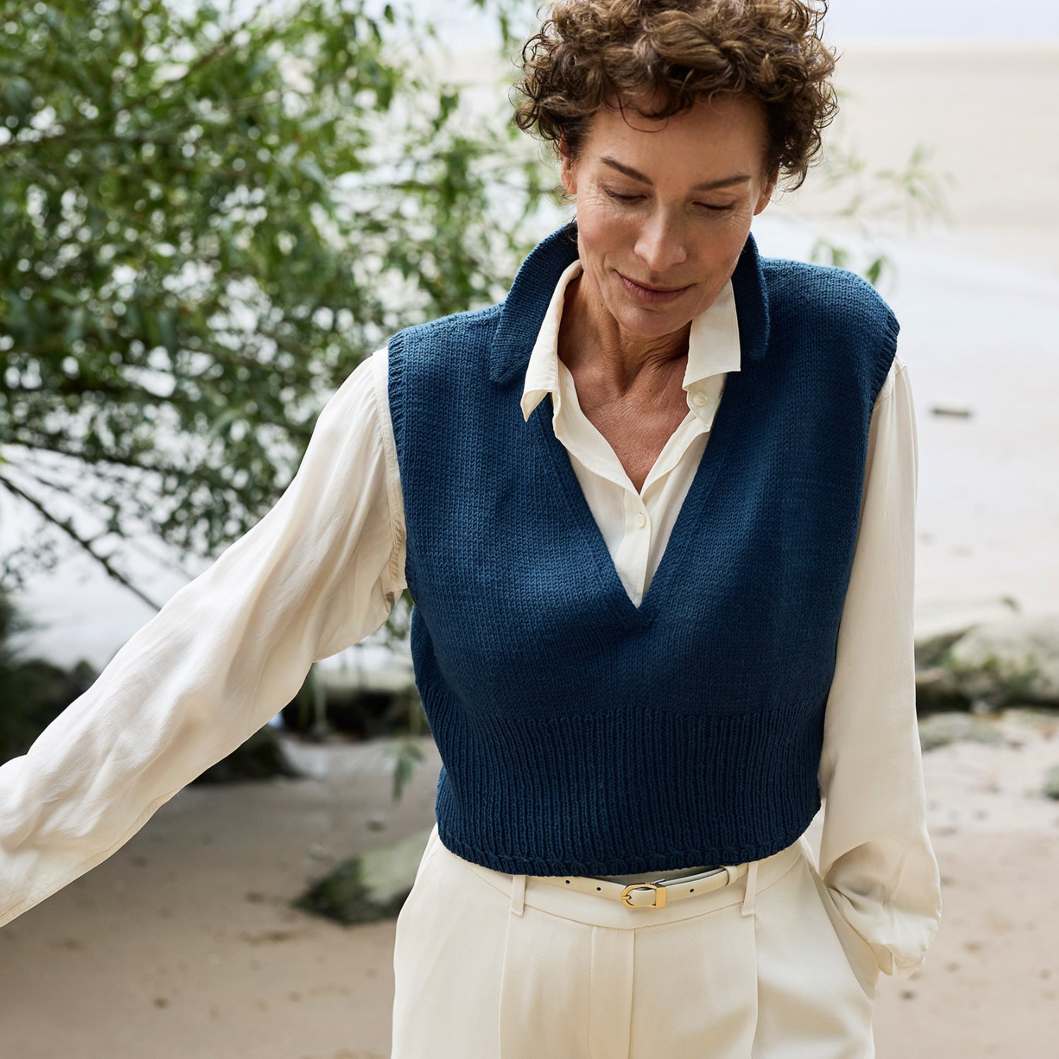 Rosy Green Wool Waymark Vest pattern gilet
