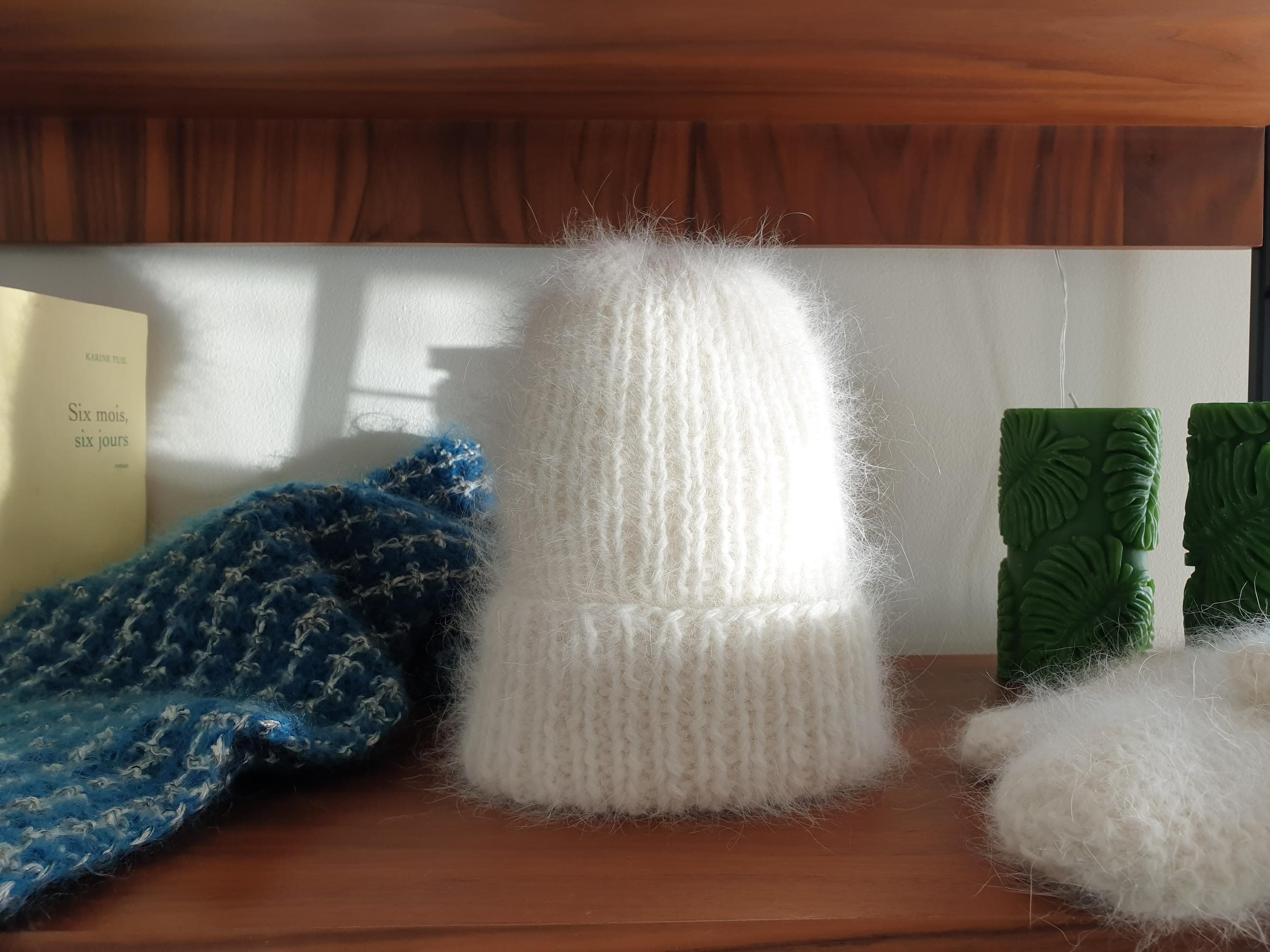 Anny Blatt Courchevel kit berretto angora naturale