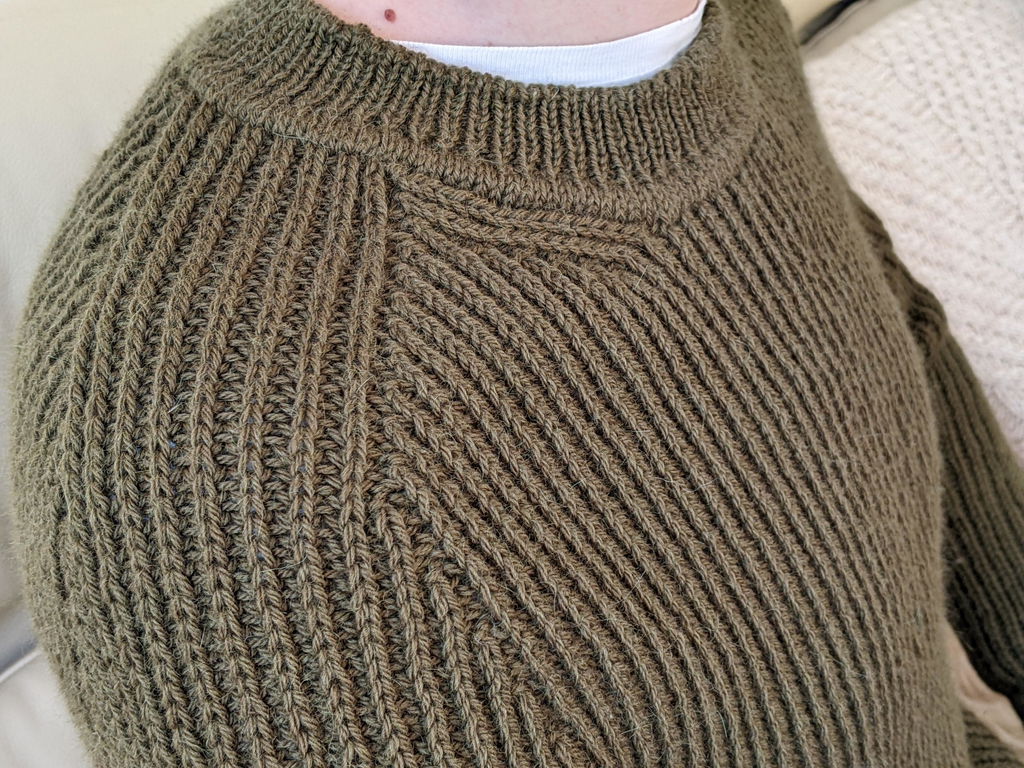 Pascuali Sayama filato lana lama e highland jacquard