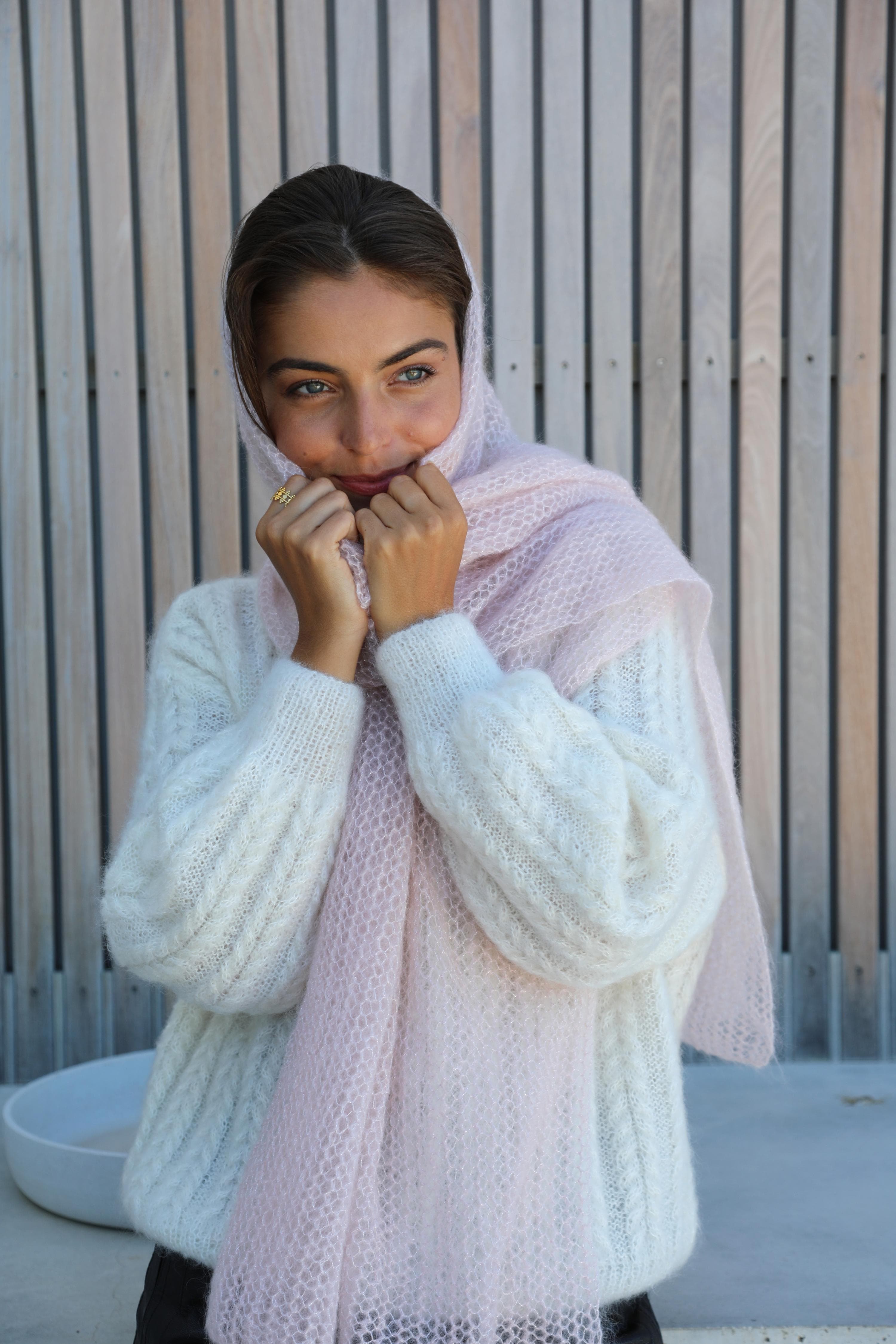 Anny Blatt Pivoine stola da lavorare mohair cipria