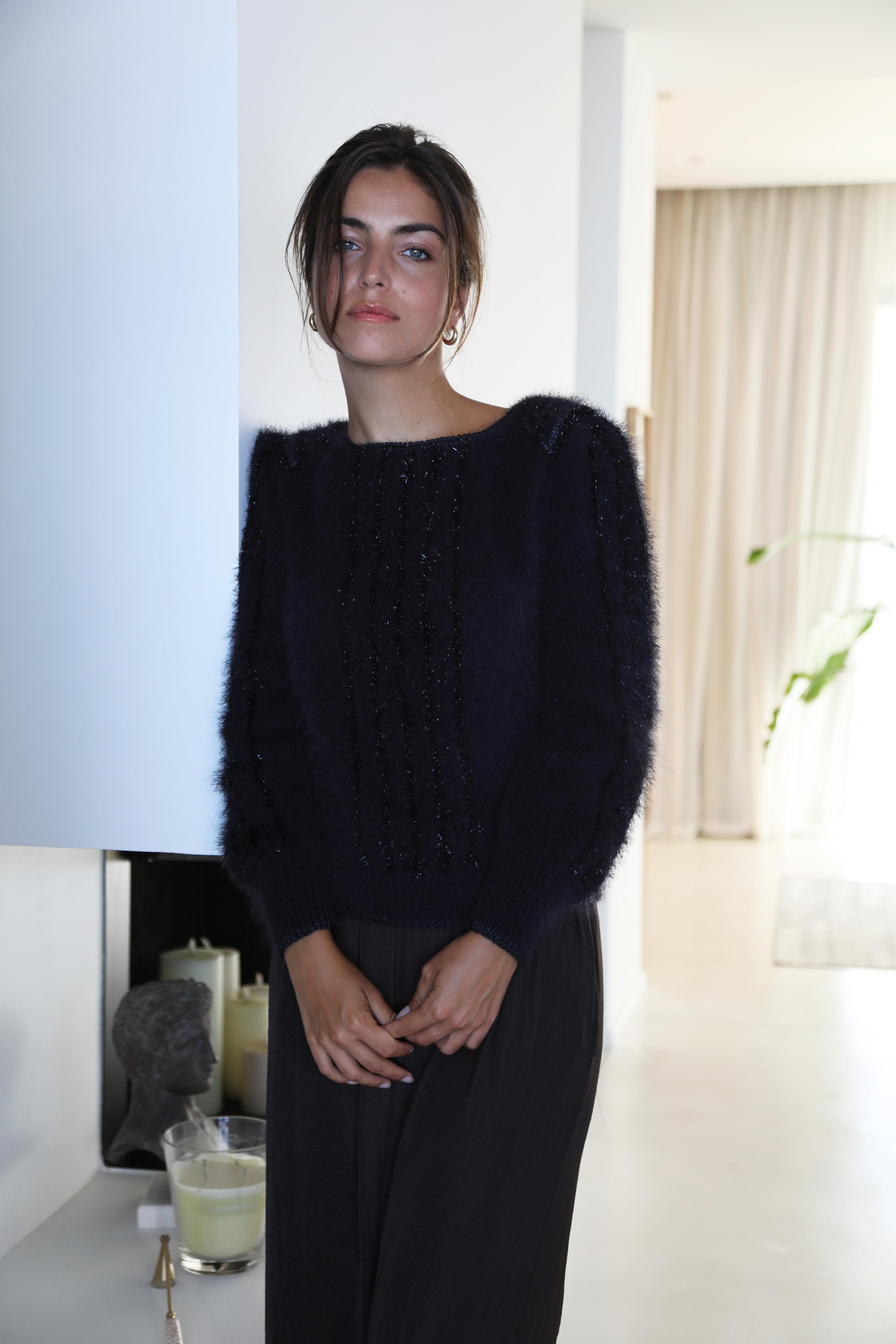Annyblatt Britney kit maglia Nero angora e luce