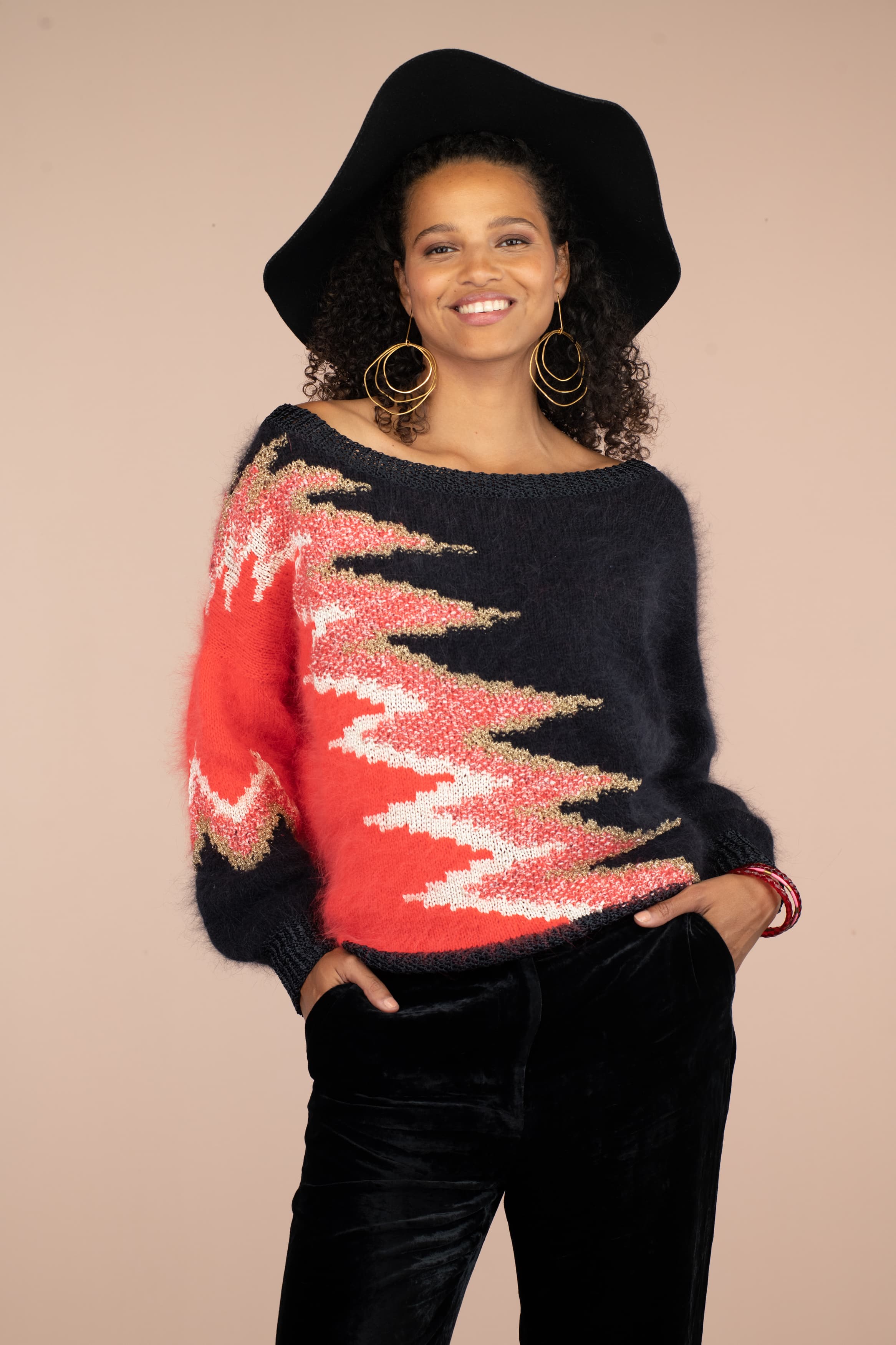 Annyblatt Frida kit maglione jacquard angora nero rosso