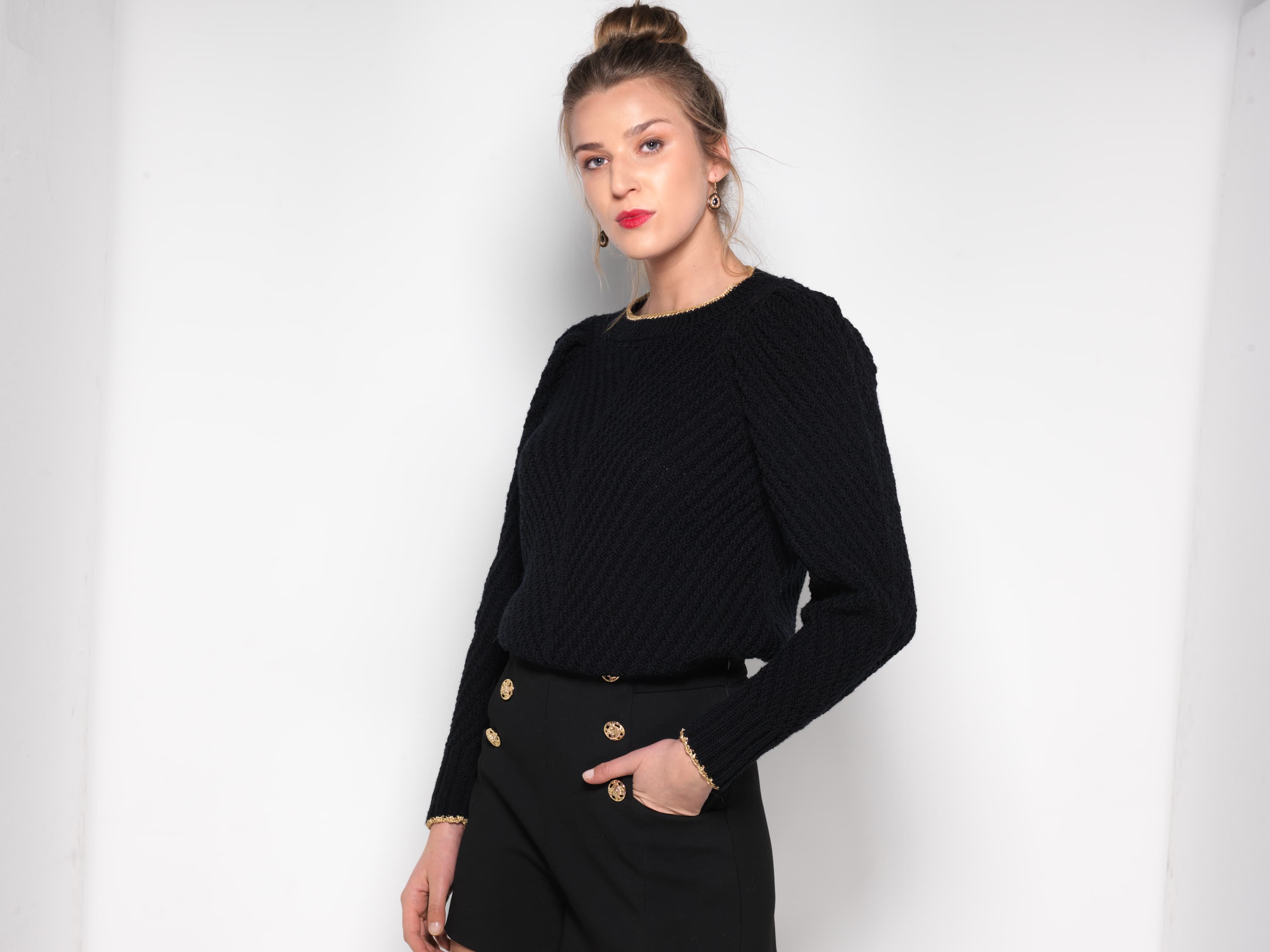 Annyblatt Mérinos Victoire maglione kit ferri S Nero oro