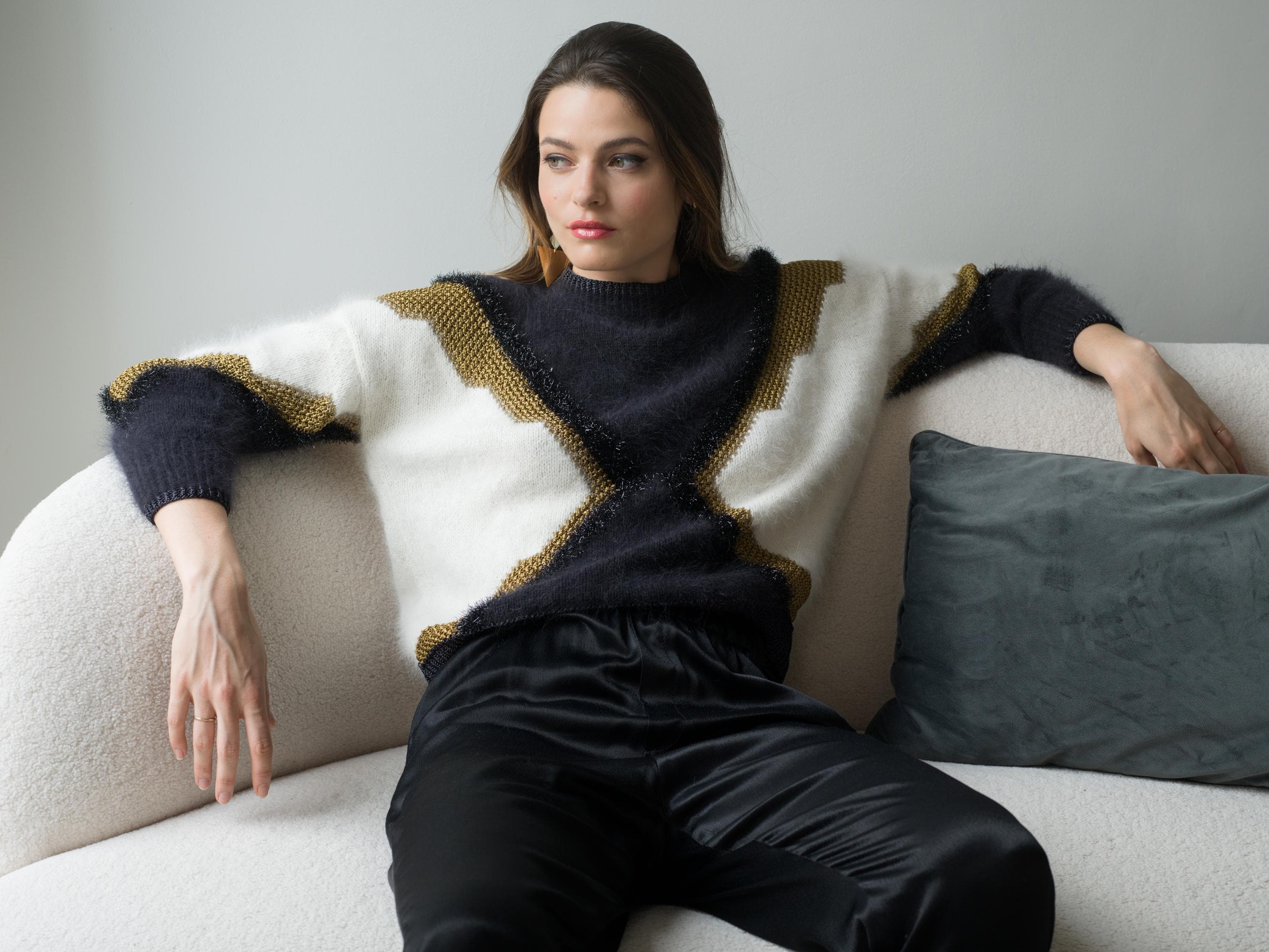 Annyblatt Stella modello maglia ai ferri angora dorato