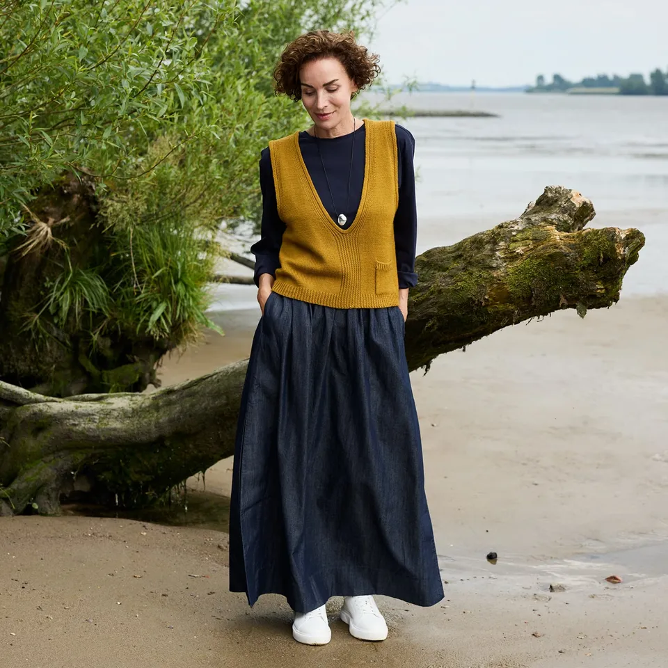 Rosy Green Wool Golden Way schema top scollo a V top-down