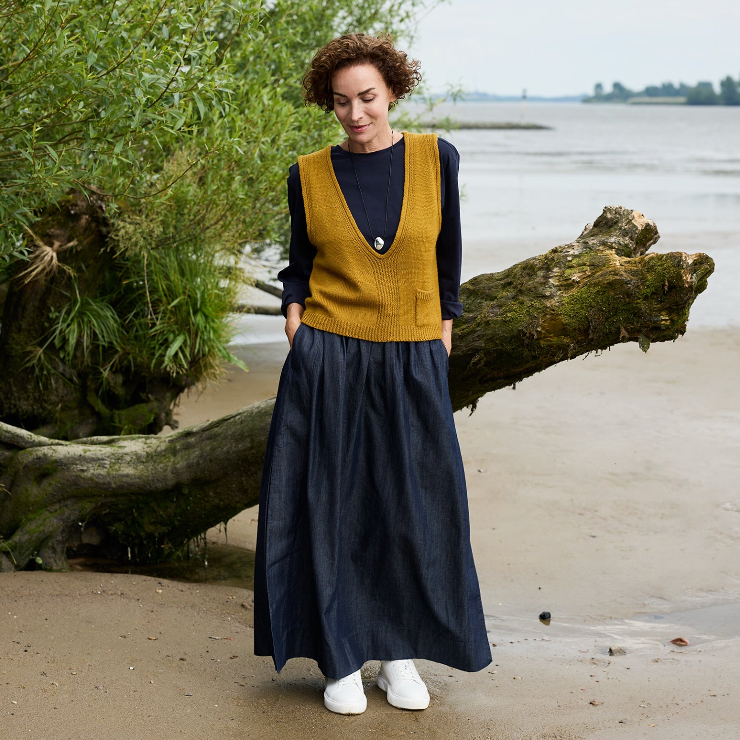 Rosy Green Wool Golden Way schema top scollo a V top-down