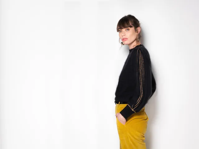 Anny Blatt Alix maglione mohair nero e oro