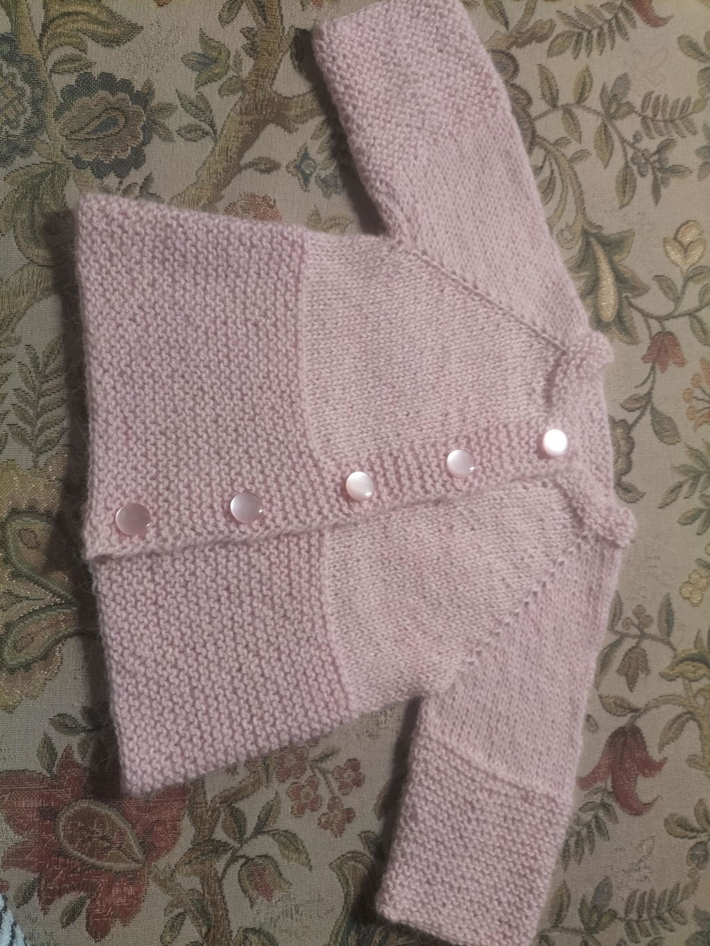 Pascuali Baby Cardigan Jacy schema maglia raglan top down