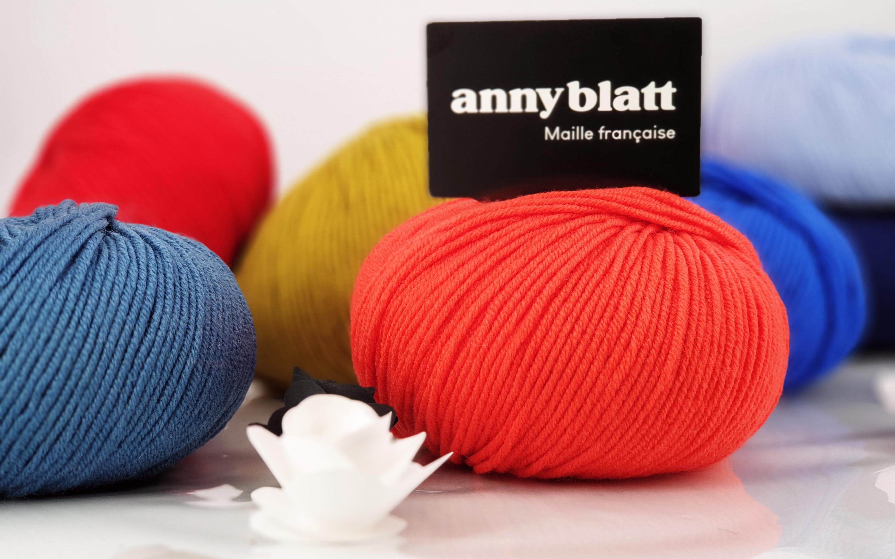 Anny Blatt Merinos Extra Fine gomitolo merino nero