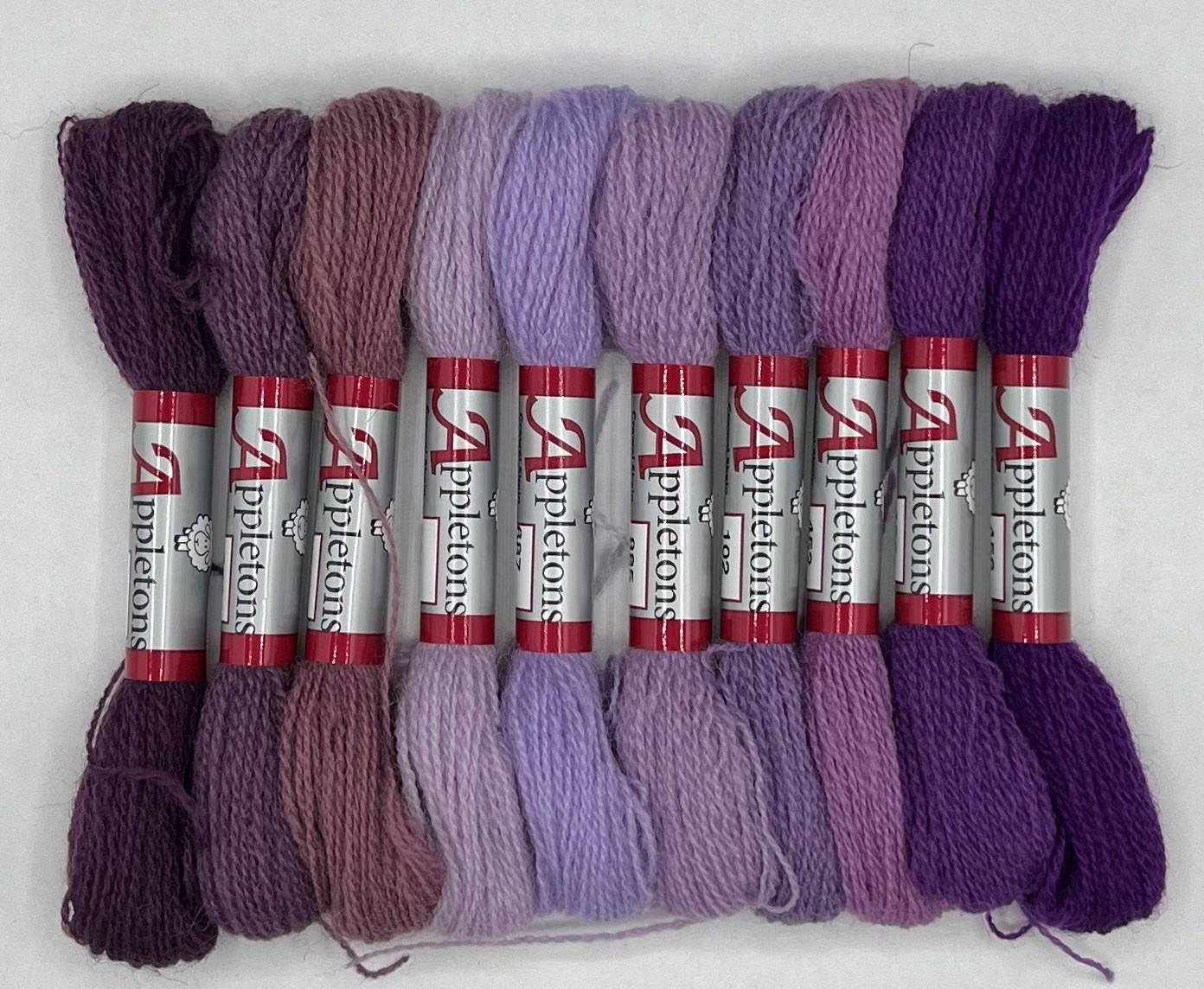 Appleton Crewel filo lana da ricamo assortimento Purples