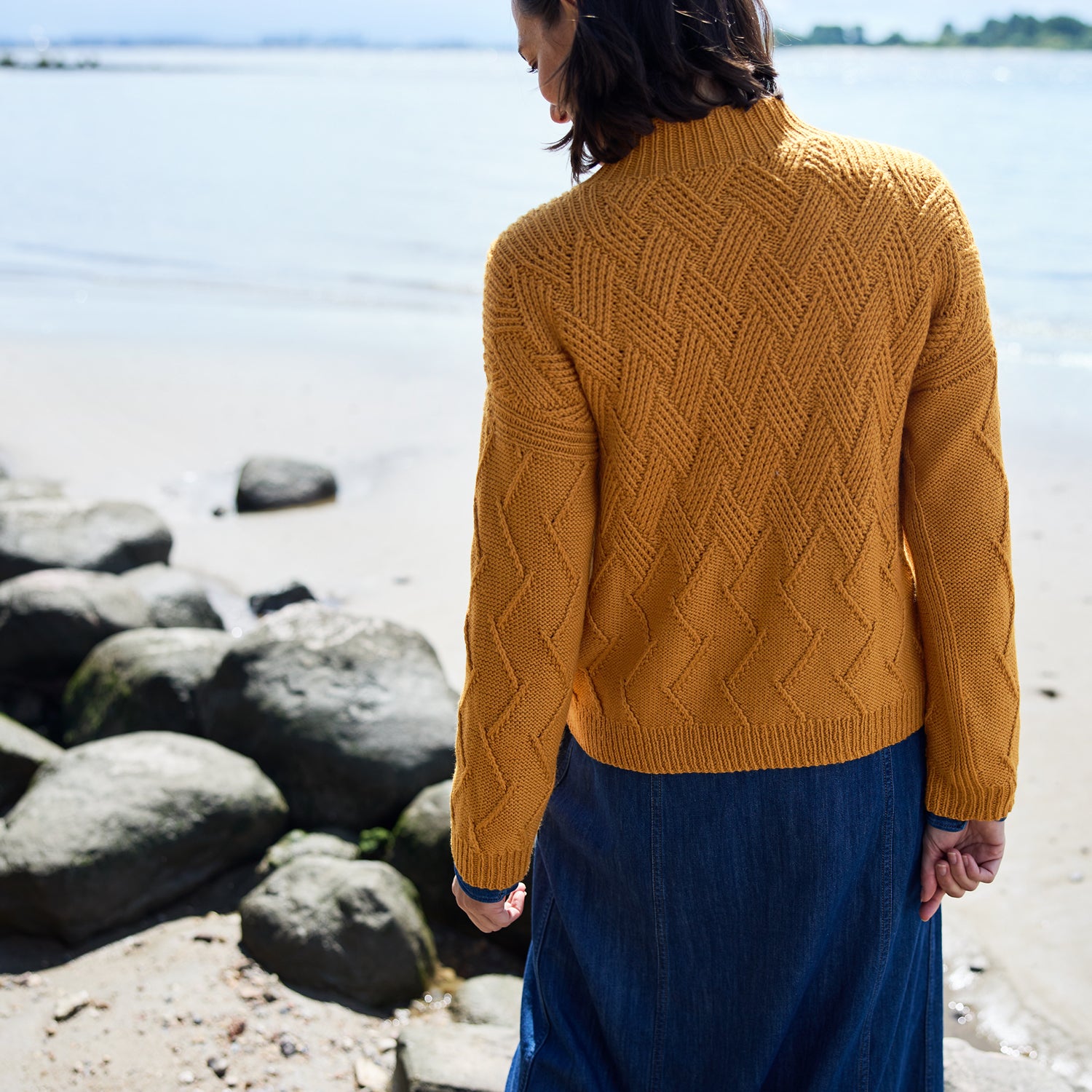 Rosy Green Wool Moments in Nature maglione schema maglia