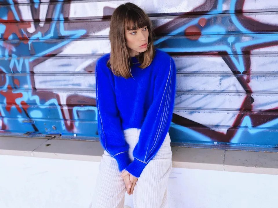Annyblatt Alix maglione angora blu Olimpiade e oro