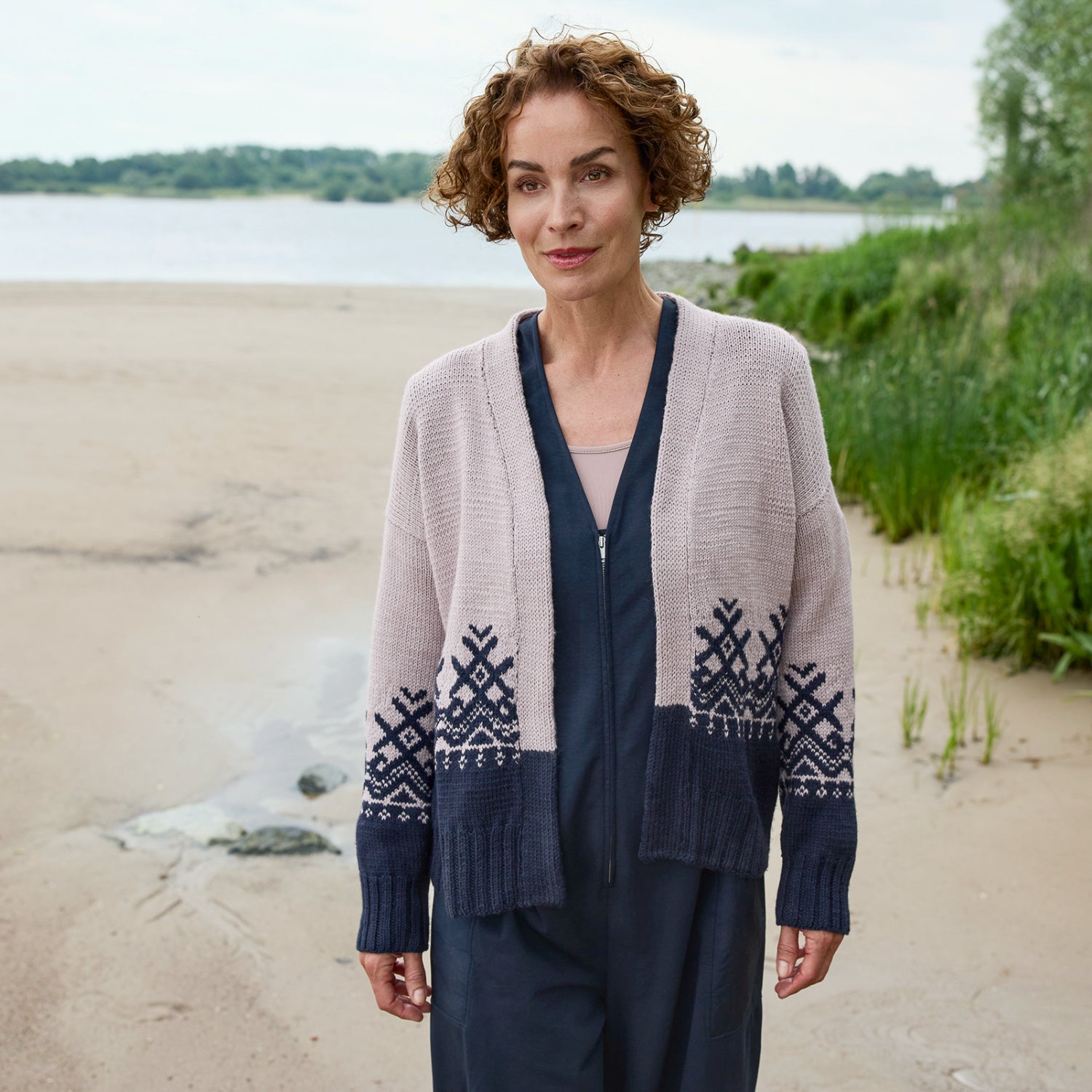 Rosy Green Wool Harbour Lights schema cardigan