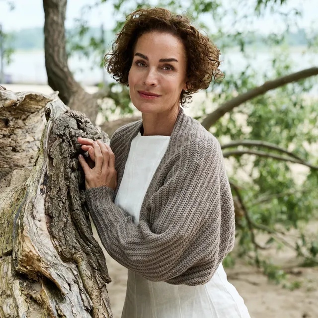 Rosy Green Wool Open Horizon schema maglia bolero