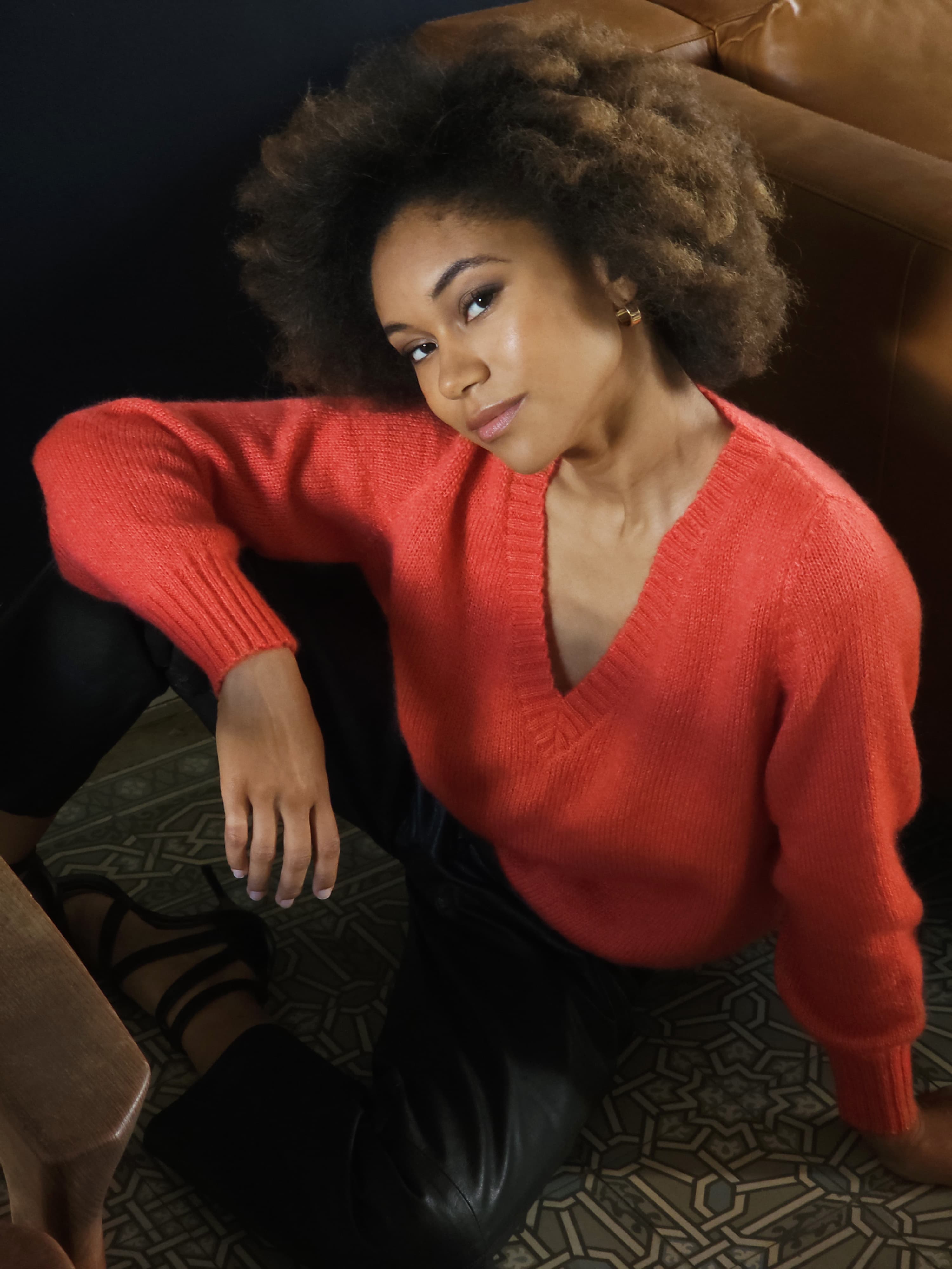 Annyblatt Avy kit maglione scollo V capucine mohair