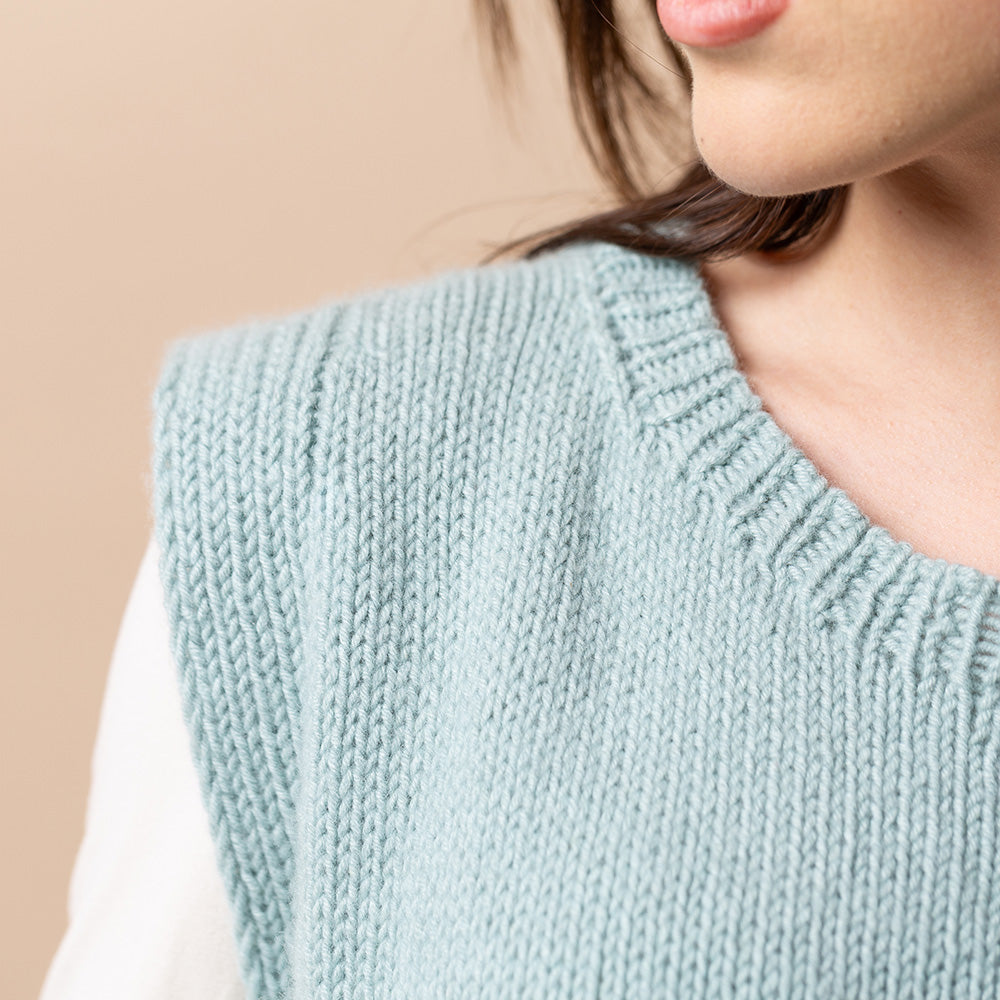 Pascuali Velvety Throw slipover schema gilet bottoni