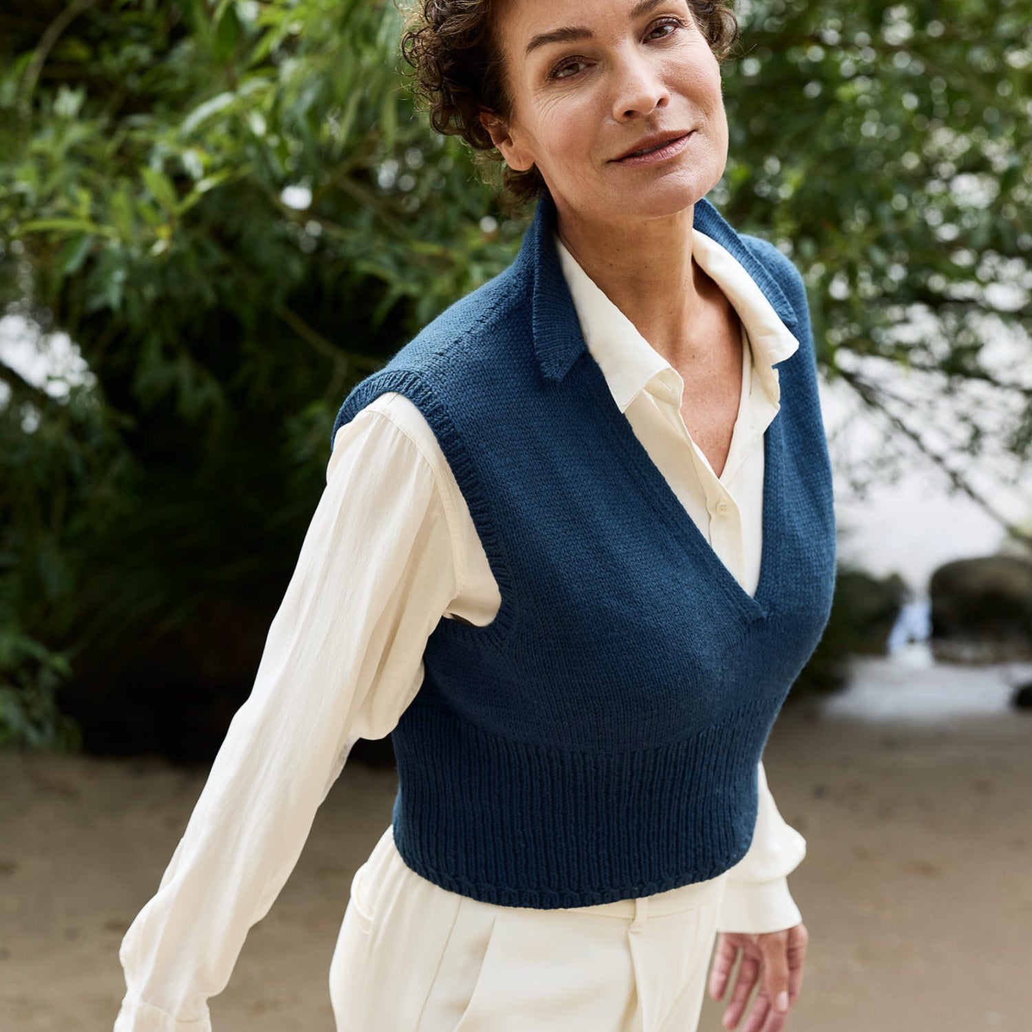 Rosy Green Wool Waymark Vest pattern gilet