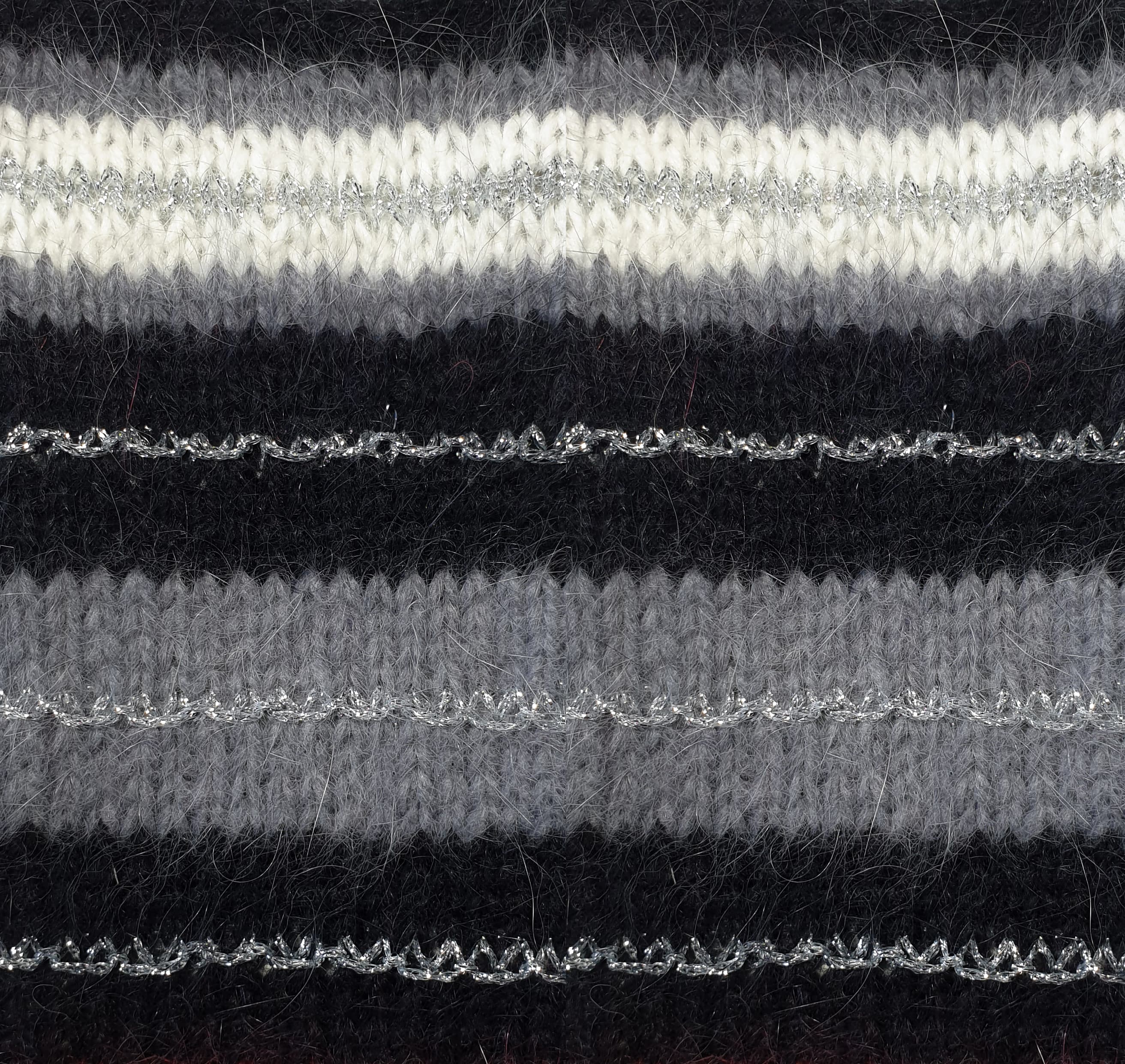 Annyblatt Les Ménuires kit cappello e scaldacollo angora