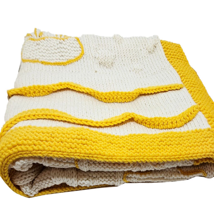 Gomitolorosa Copertine Design coperta bimbo maglia gialla