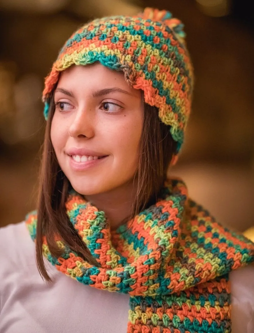 Rosarios4 272 Sciarpa e Cappello schema maglia donna con pon pon