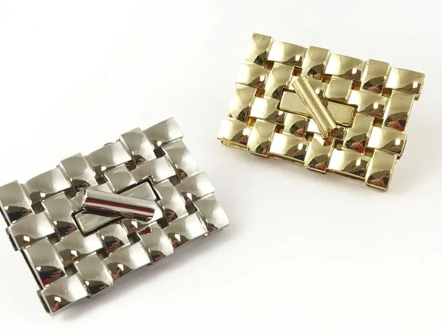 Il Filo di Arianna Intrecci chiusura borsa 6x4 cm oro metallo