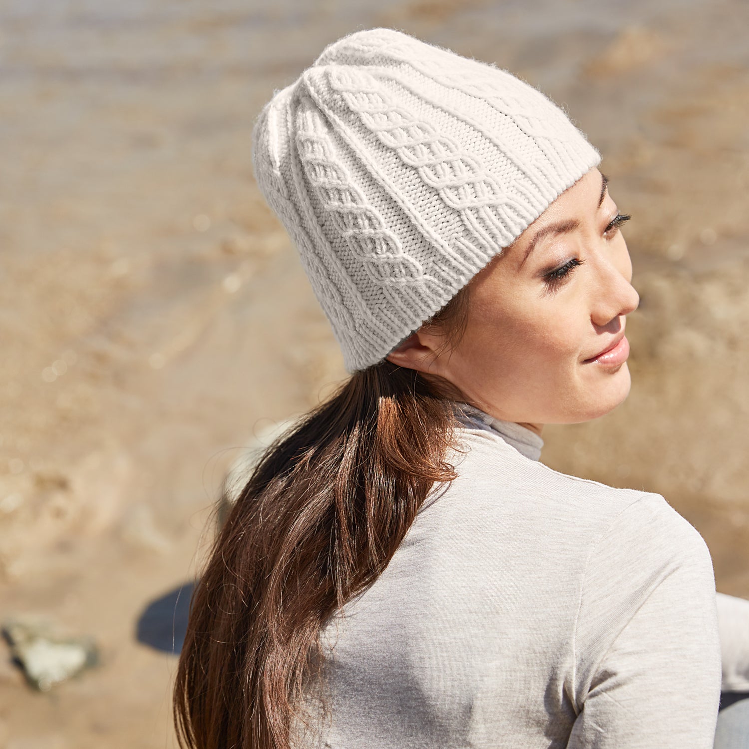Rosy Green Wool Dotyk schema cappello trecce