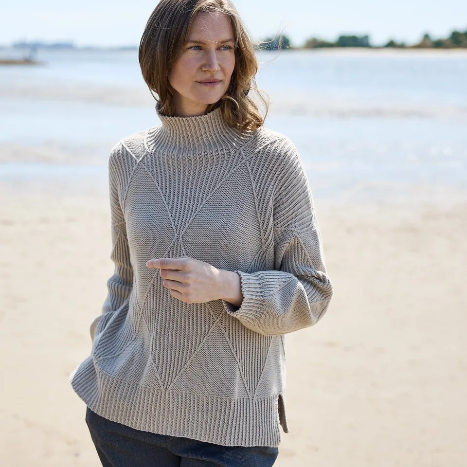 Rosy Green Wool Tyla schema maglione rombi collo a imbuto
