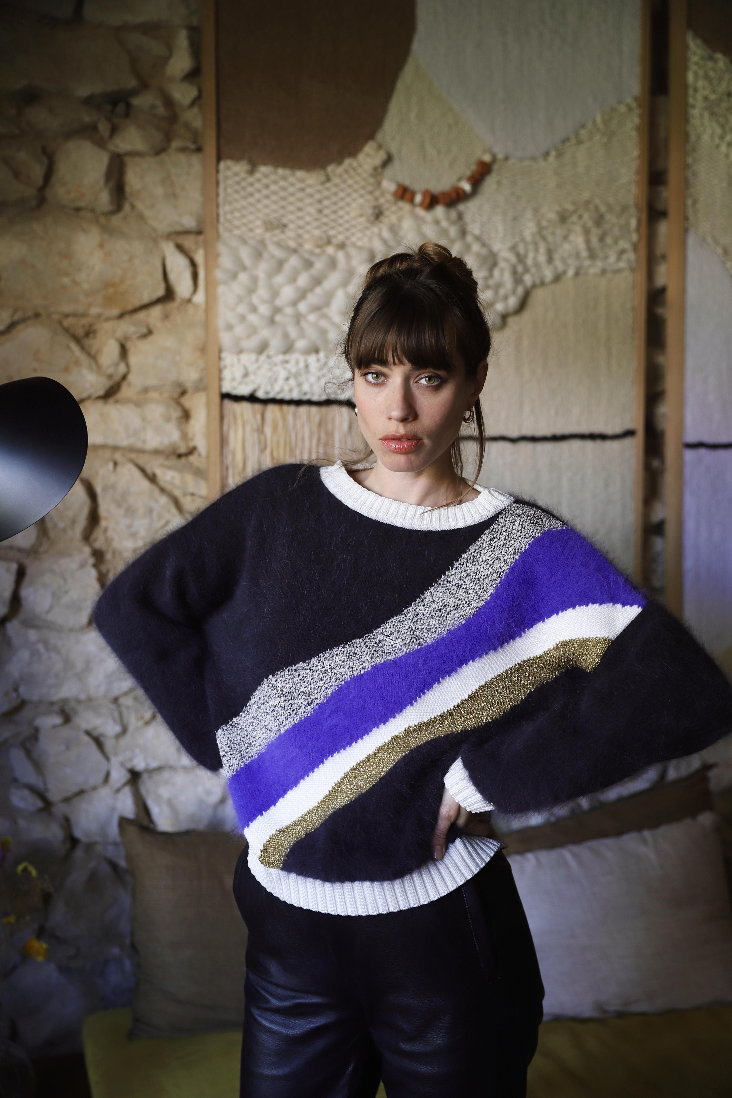 Annyblatt Gloria maglione angora nero glicine M