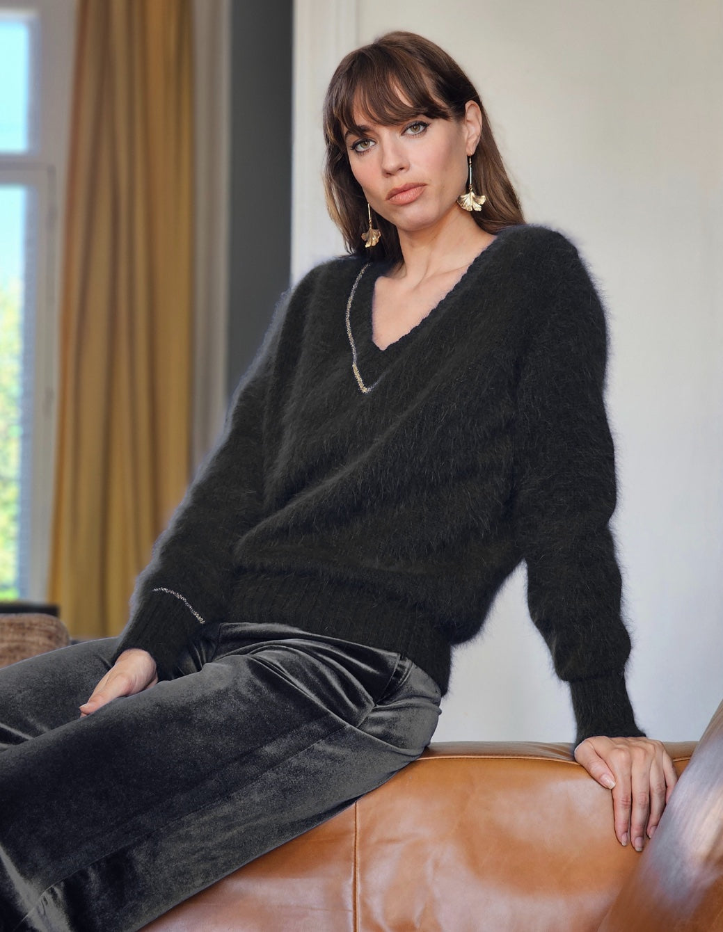 Annyblatt Avy maglione scollo V angora dorato