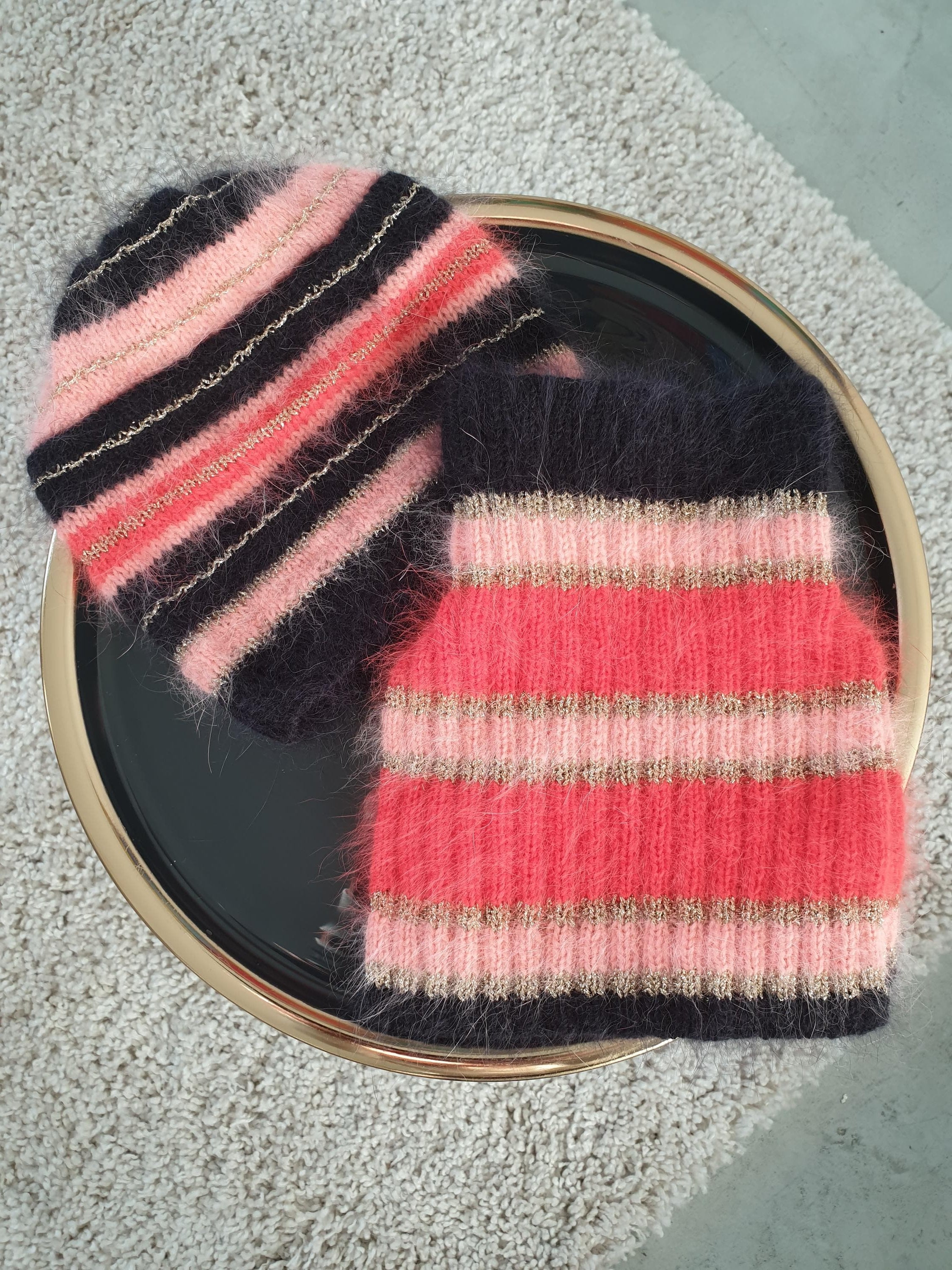 Annyblatt Les Ménuires kit cappello e scaldacollo angora