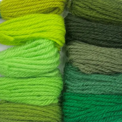 Appleton Tapestry 4 Ply Greens lana verde