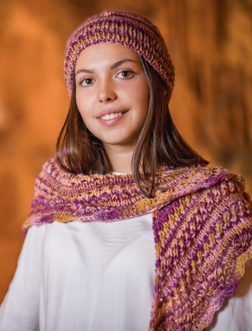 Rosarios4 273 scialle e cappello modello donna