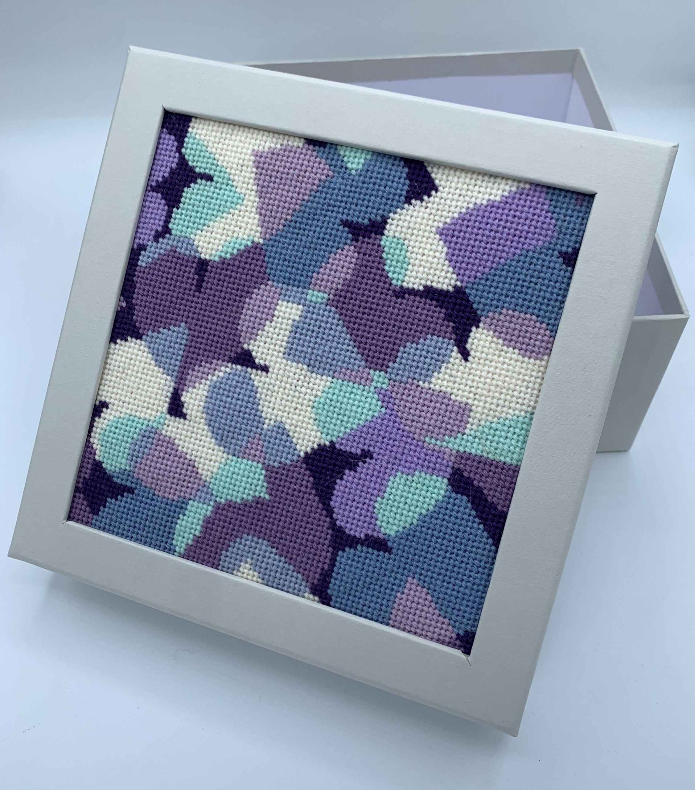 Appleton Stitch-your-own-boxes Medium kit arazzo
