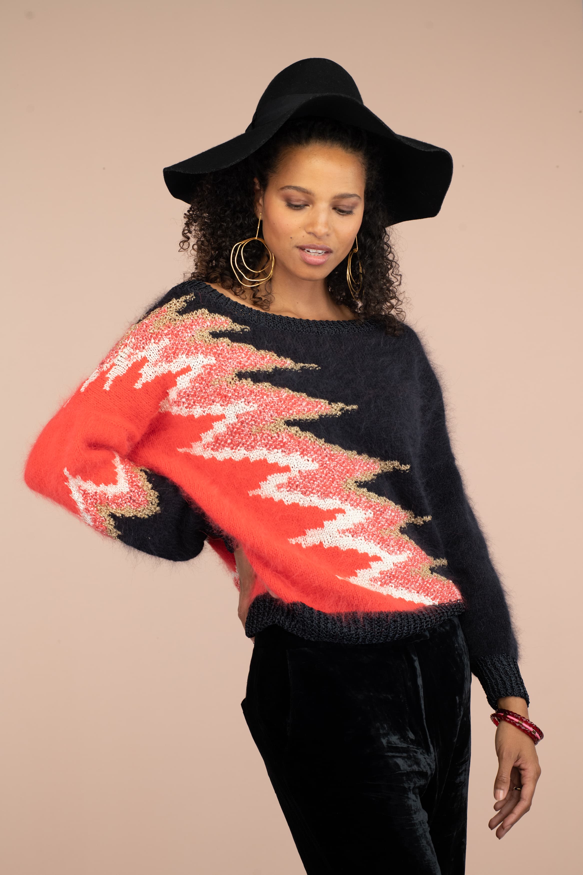Annyblatt Frida kit maglione jacquard angora nero rosso