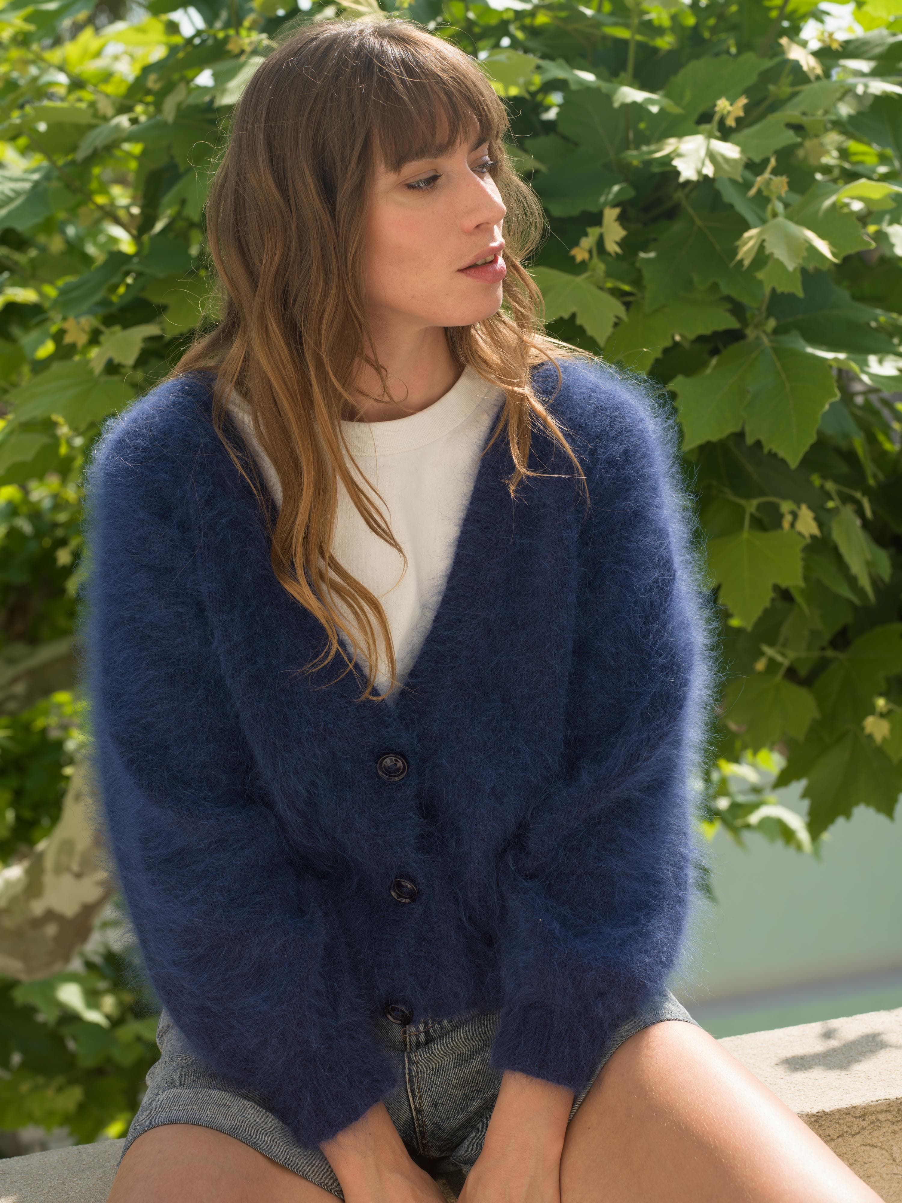 Annyblatt April modello gilet angora blu marine