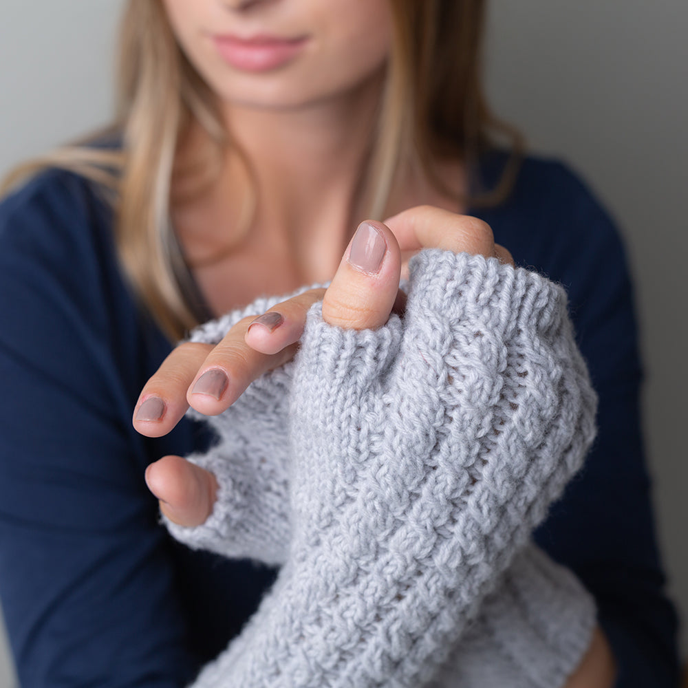Pascuali Twined Mitts schema muffole trecce