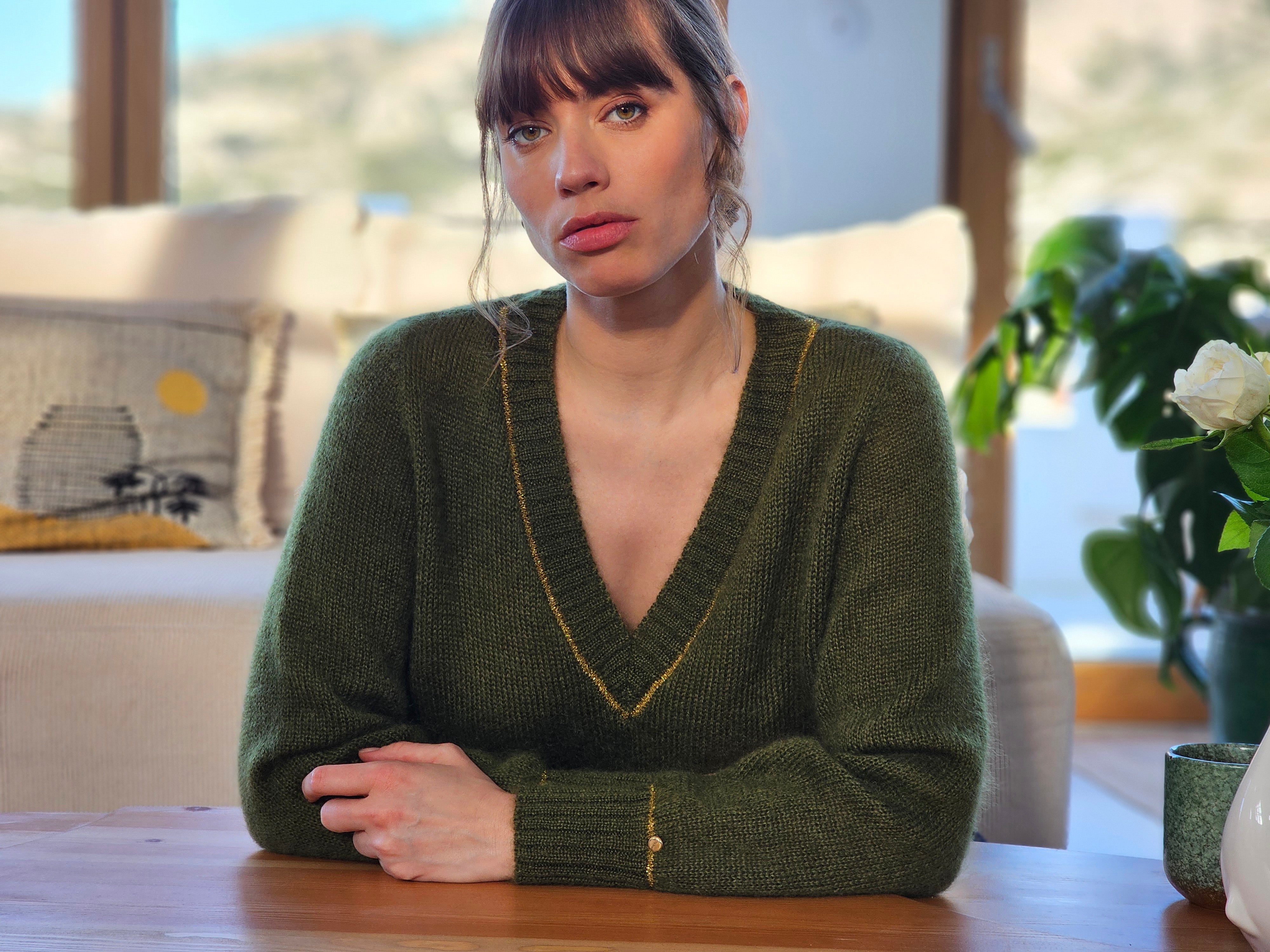 Anny Blatt Avy maglione mohair scollo a V oro