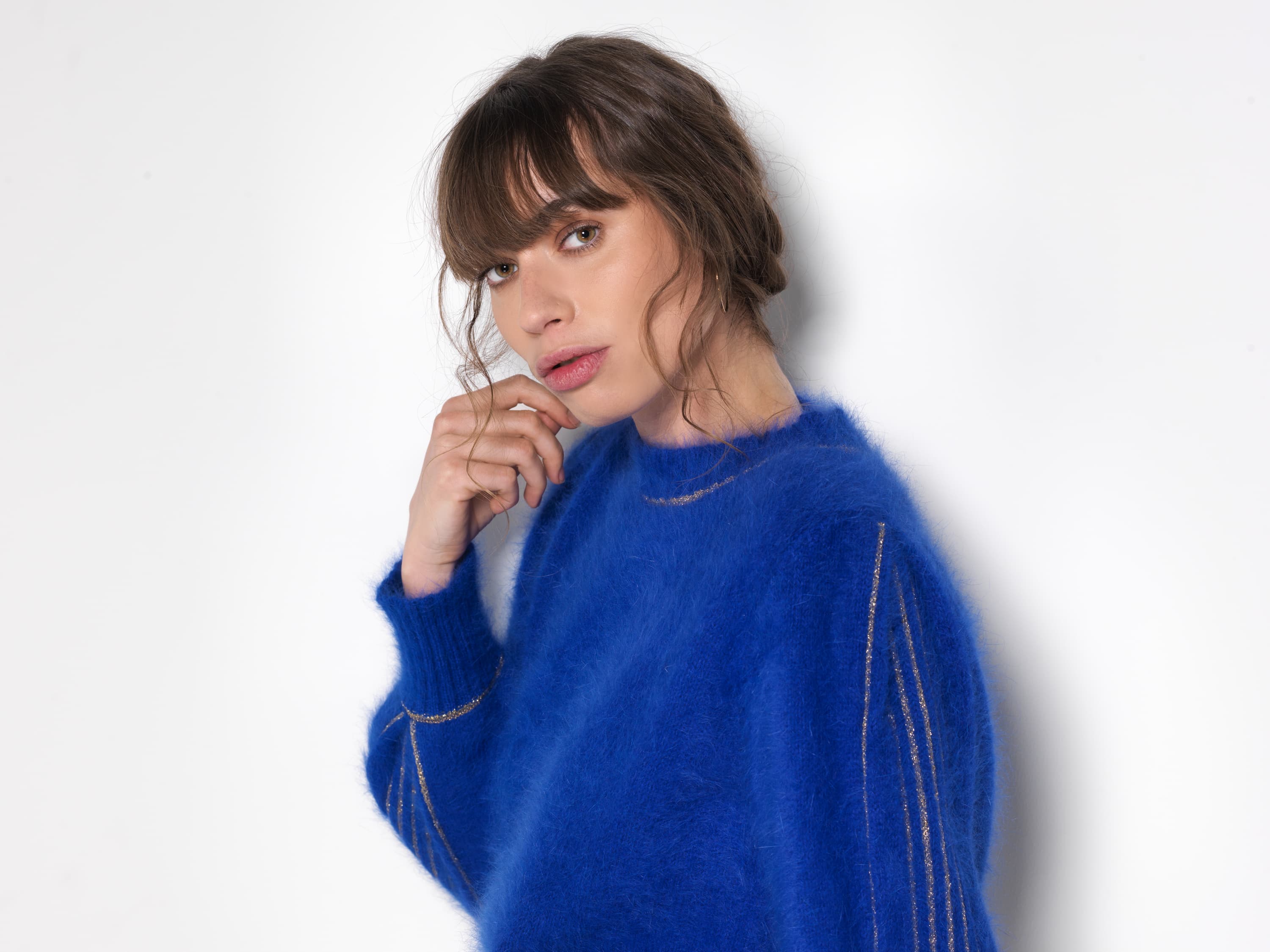 Annyblatt Alix maglione angora blu Olimpiade e oro