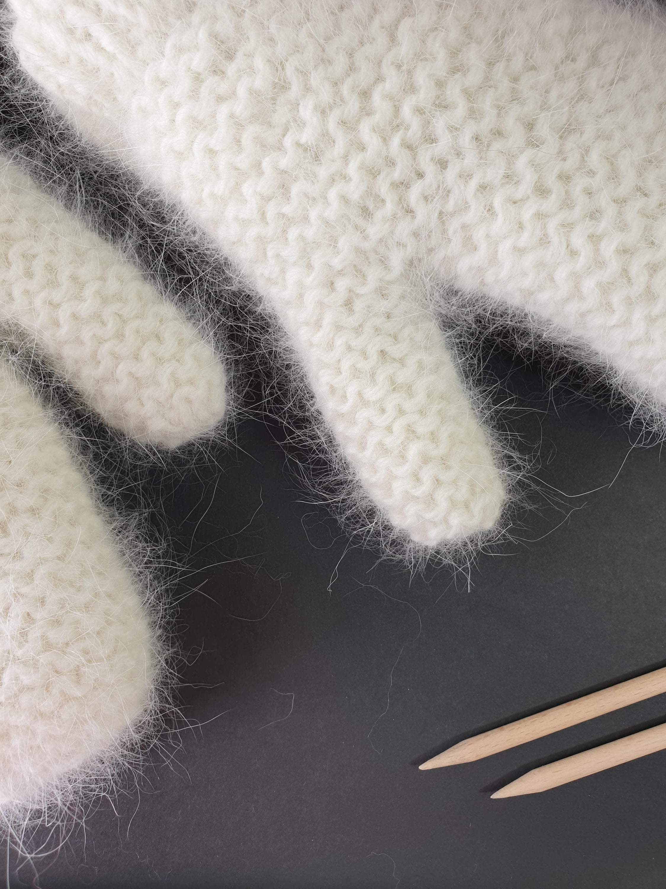 Annyblatt Angora Megève moffole kit maglia Naturale angora