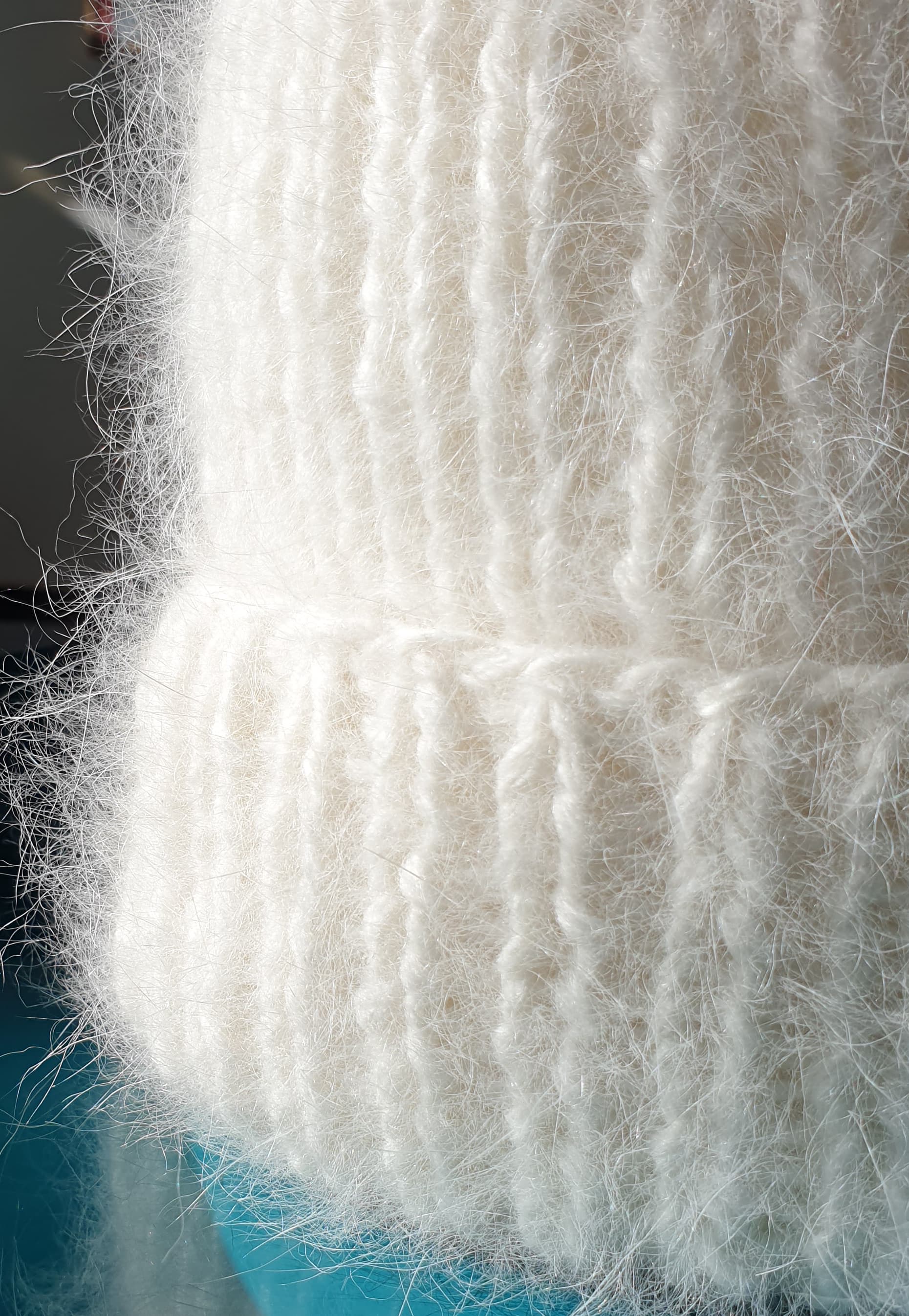 Anny Blatt Courchevel kit berretto angora naturale