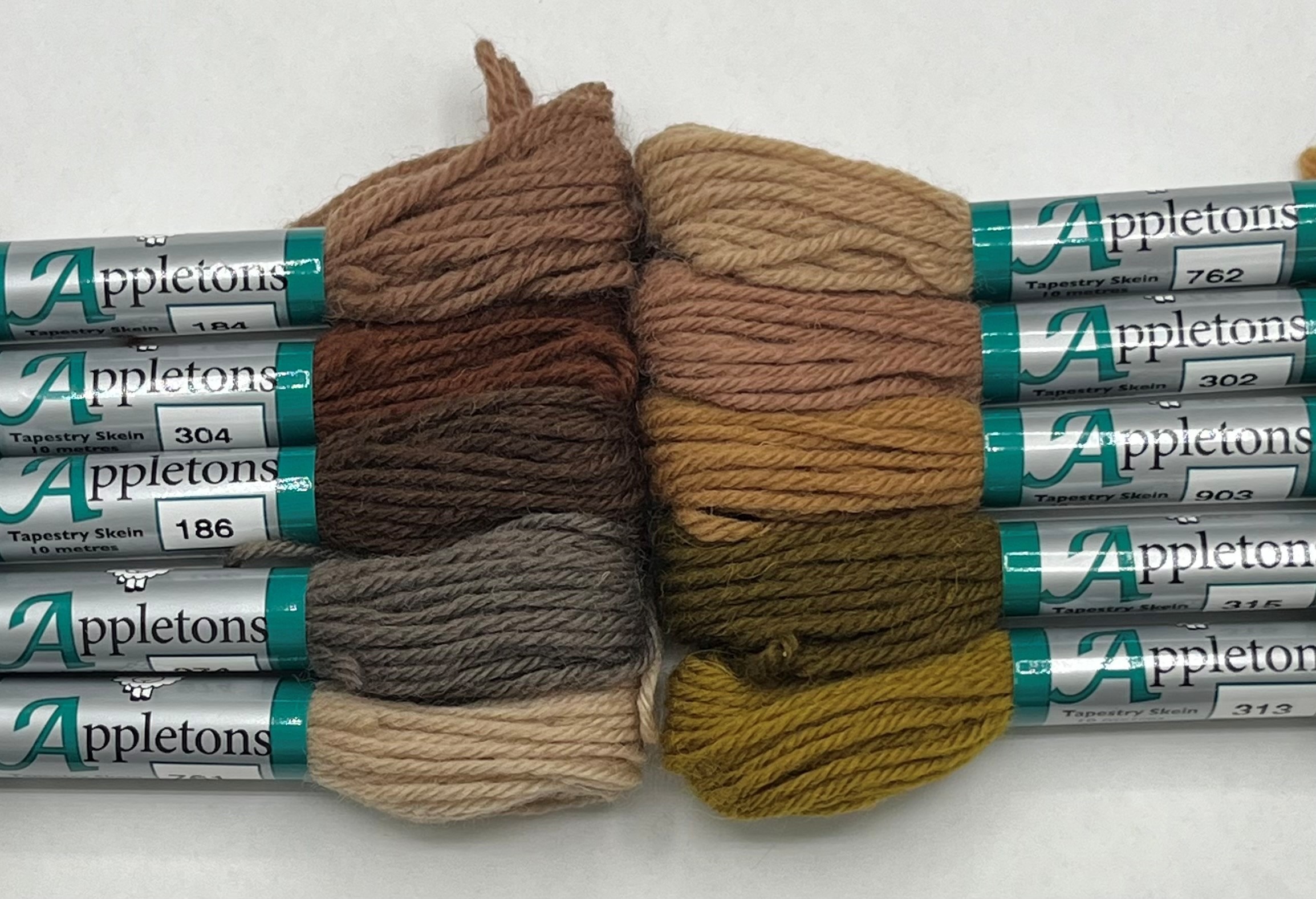 Appleton Bros. Earth Tapestry 4 Ply filato tinta unita