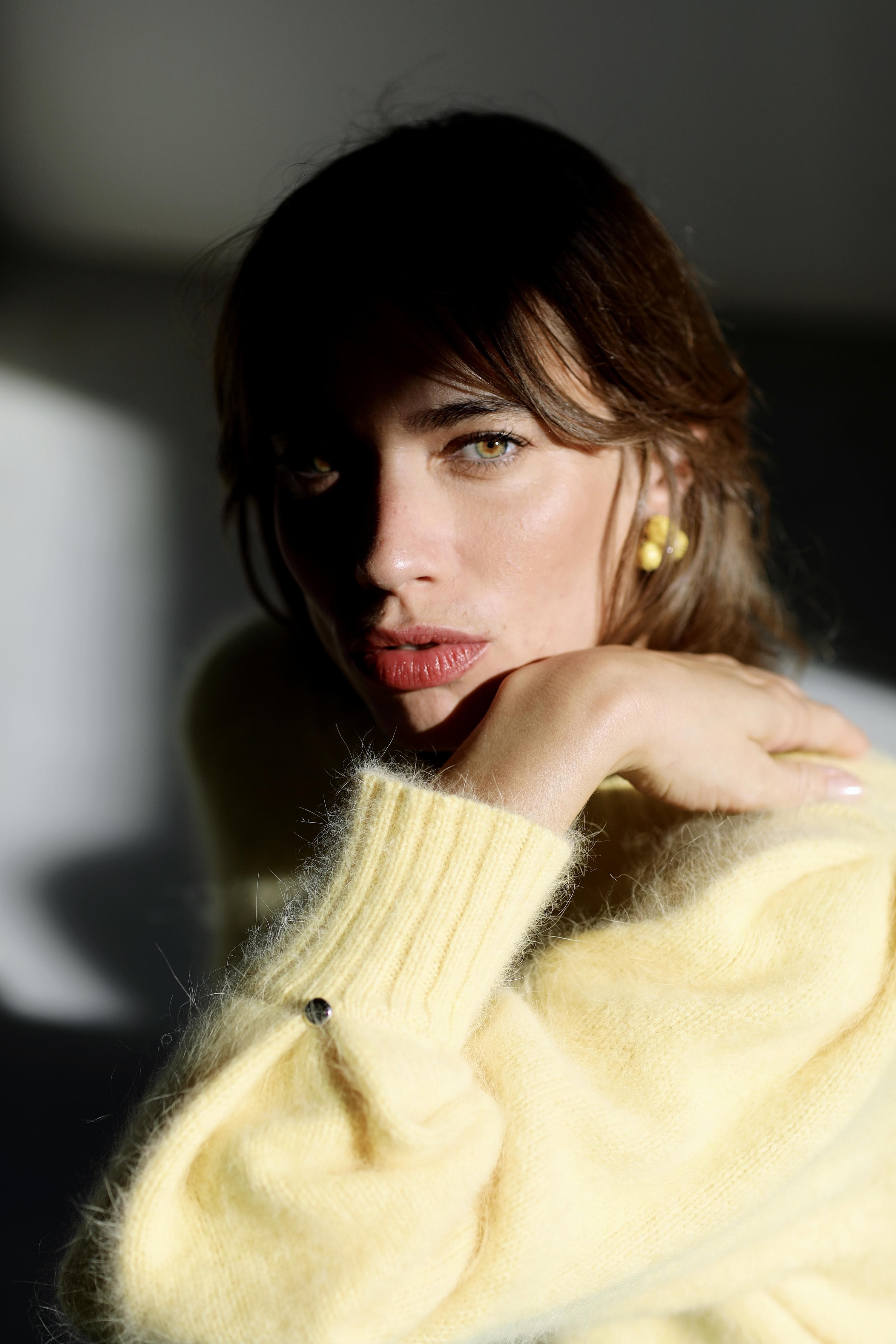 Annyblatt Alix maglione angora giallo caldo leggero