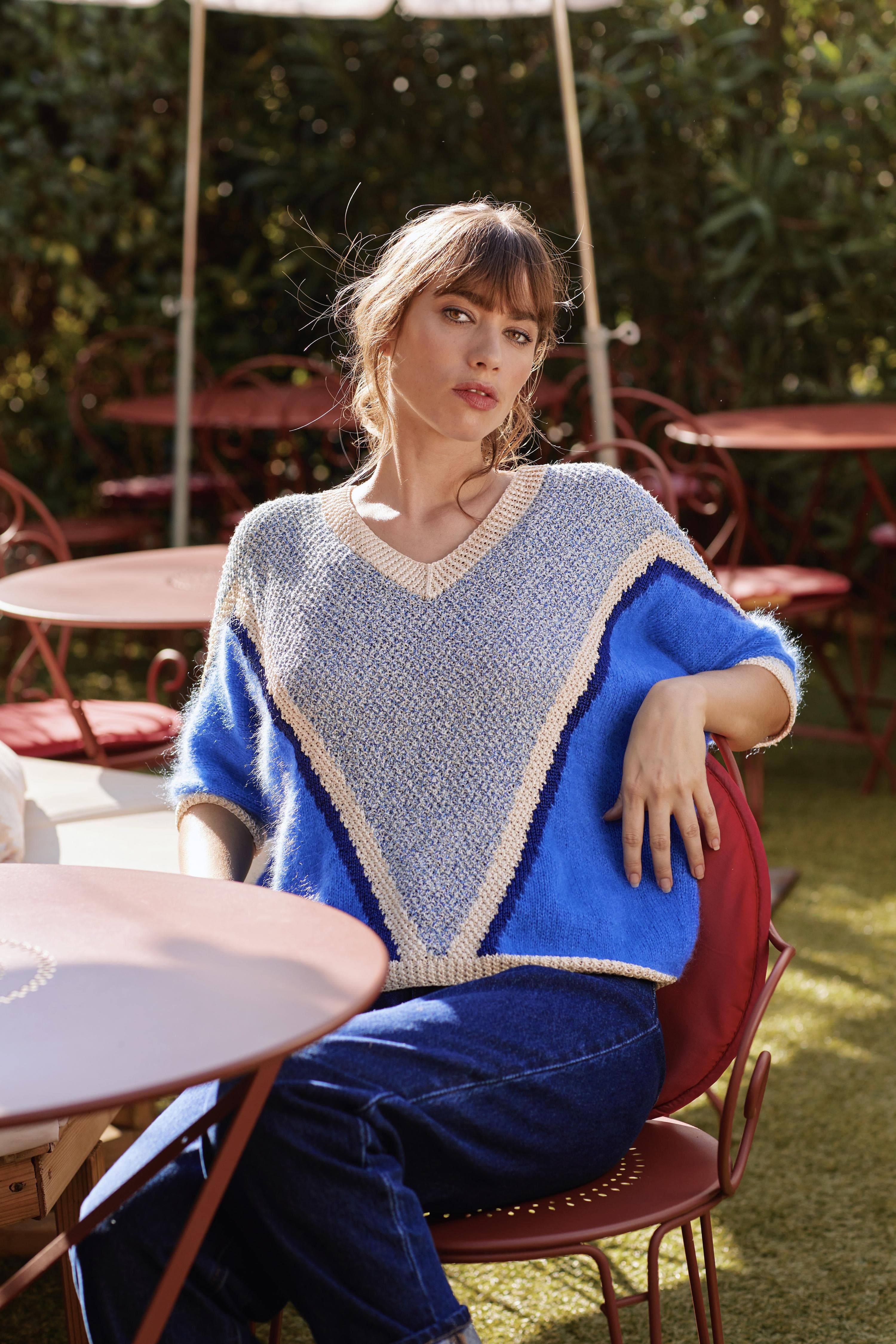 Anny Blatt Esther pull kit maglia scollo a V mohair Blu Madone