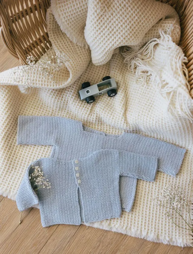 Rosarios4 439 Casaco Falua schema cardigan bambino