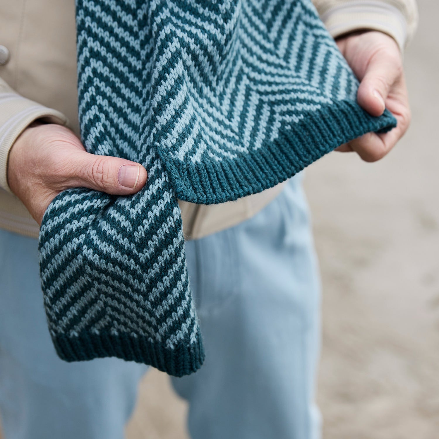 Rosy Green Wool Linewalk Scarf schema maglia sciarpa chevron