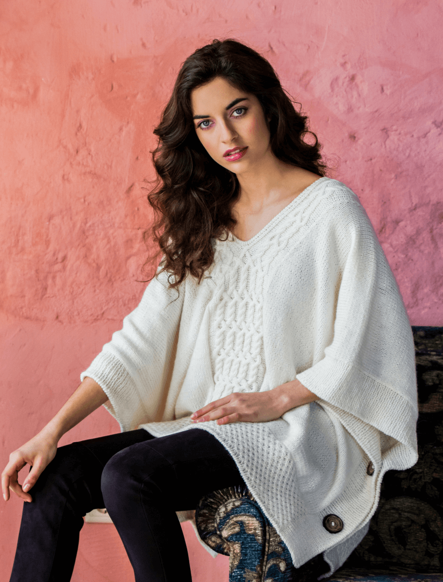 Rosarios4 182 Marialva schema poncho donna