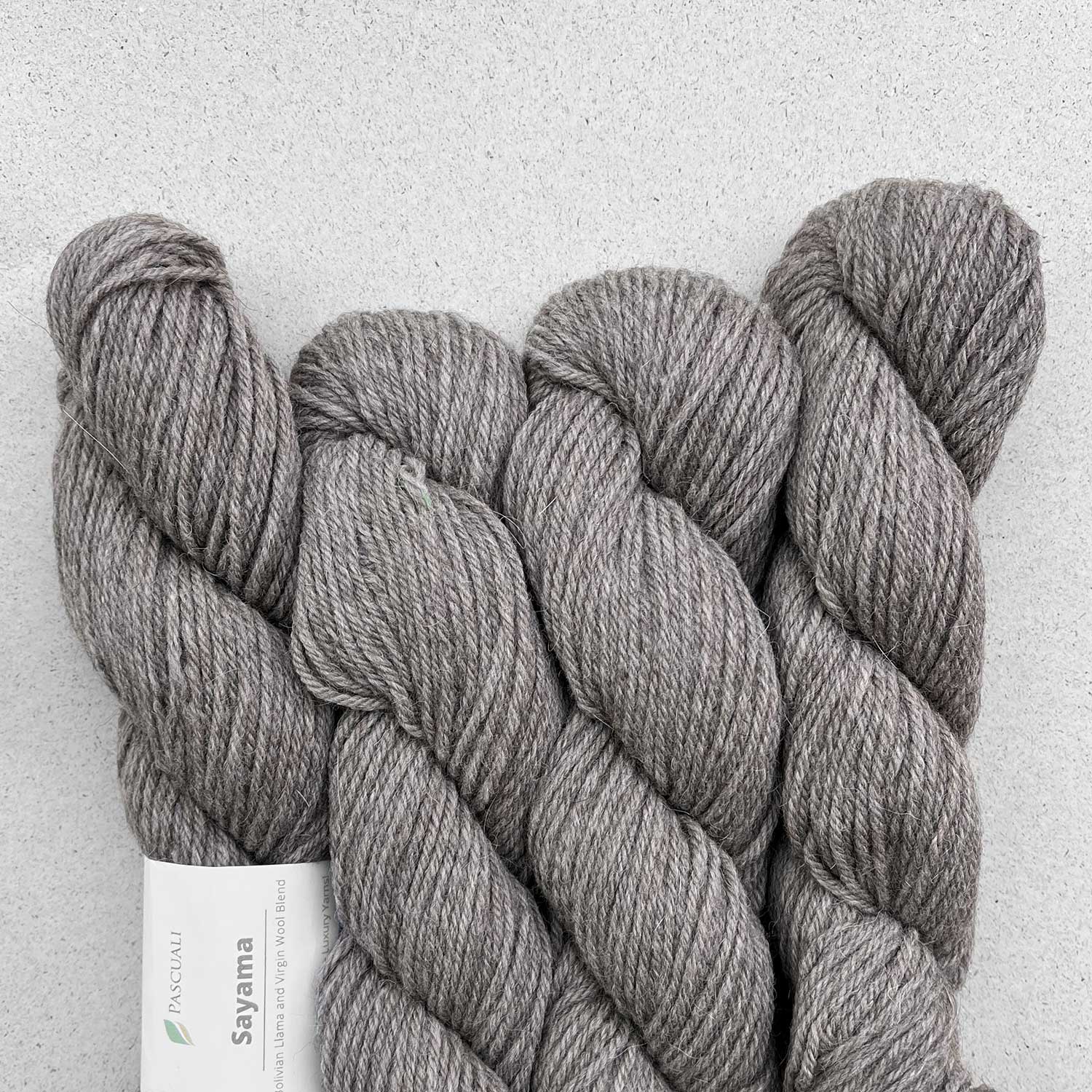 Pascuali Sayama filato lana lama e highland jacquard